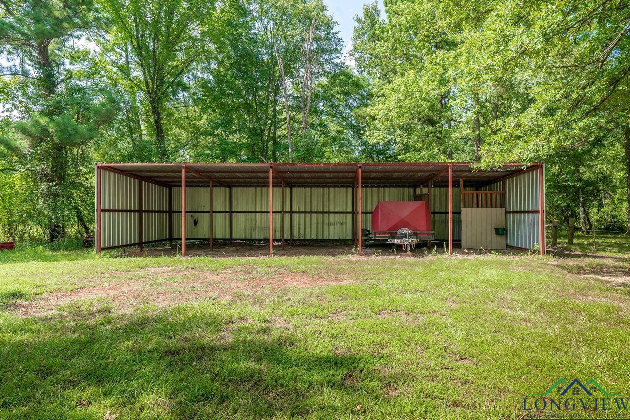 Marshall, Texas, 75672, United States, 3 Bedrooms Bedrooms, ,3 BathroomsBathrooms,Residential,For Sale,1906787