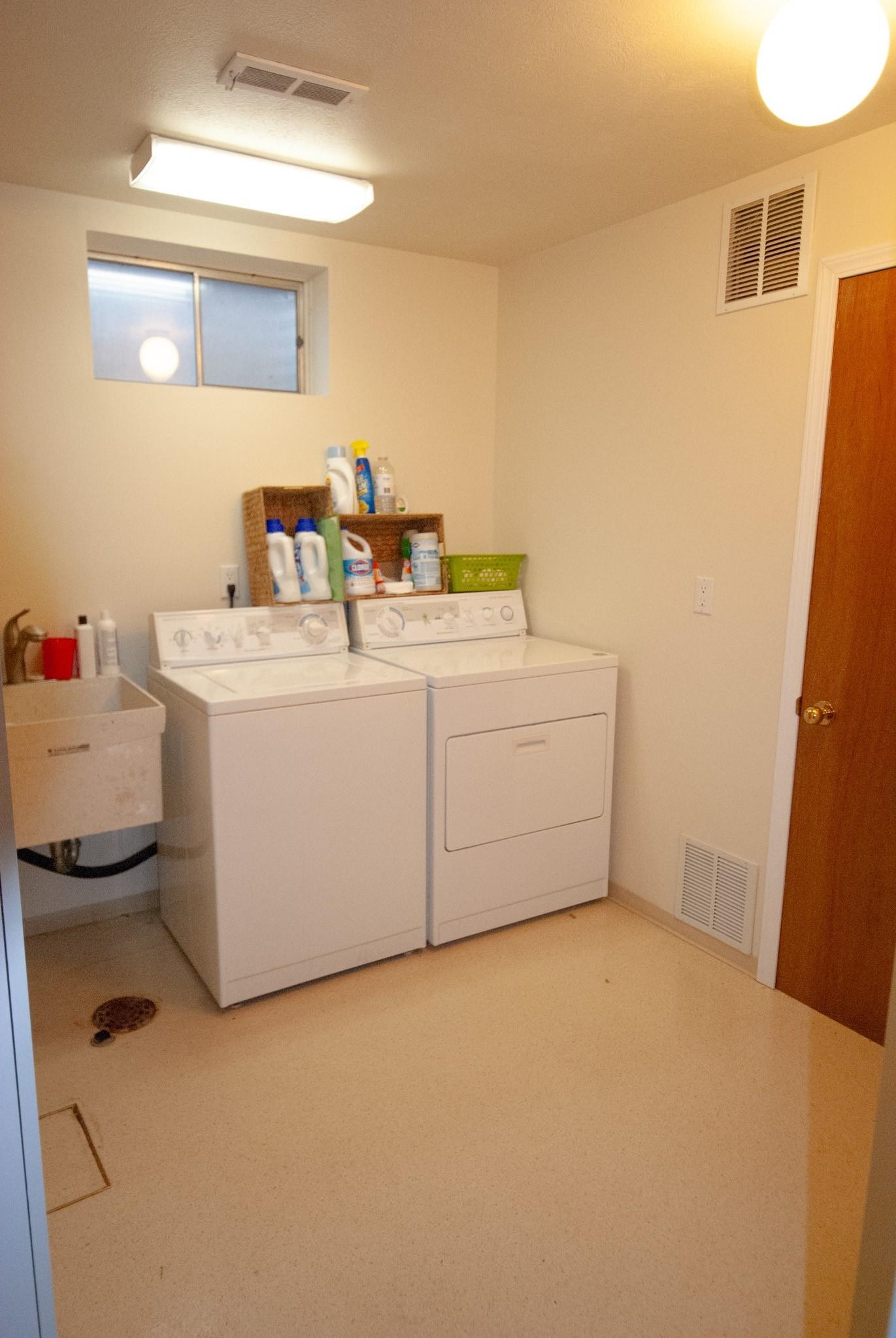 Spokane, Washington, 99203, United States, 3 Bedrooms Bedrooms, ,4 BathroomsBathrooms,Residential,For Sale,2000418