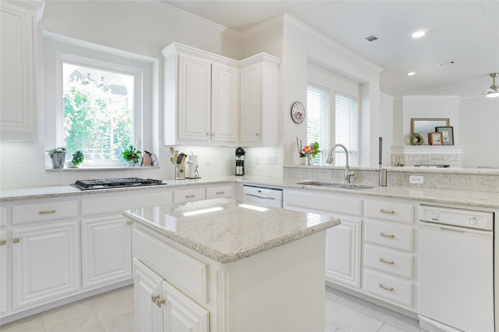 Colleyville, Texas, 76034, United States, 4 Bedrooms Bedrooms, ,3 BathroomsBathrooms,Residential,For Sale,1934956