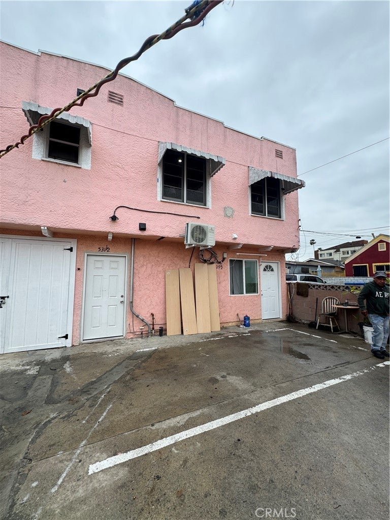 Los Angeles, California, 90037, United States, ,Residential,For Sale,2006199