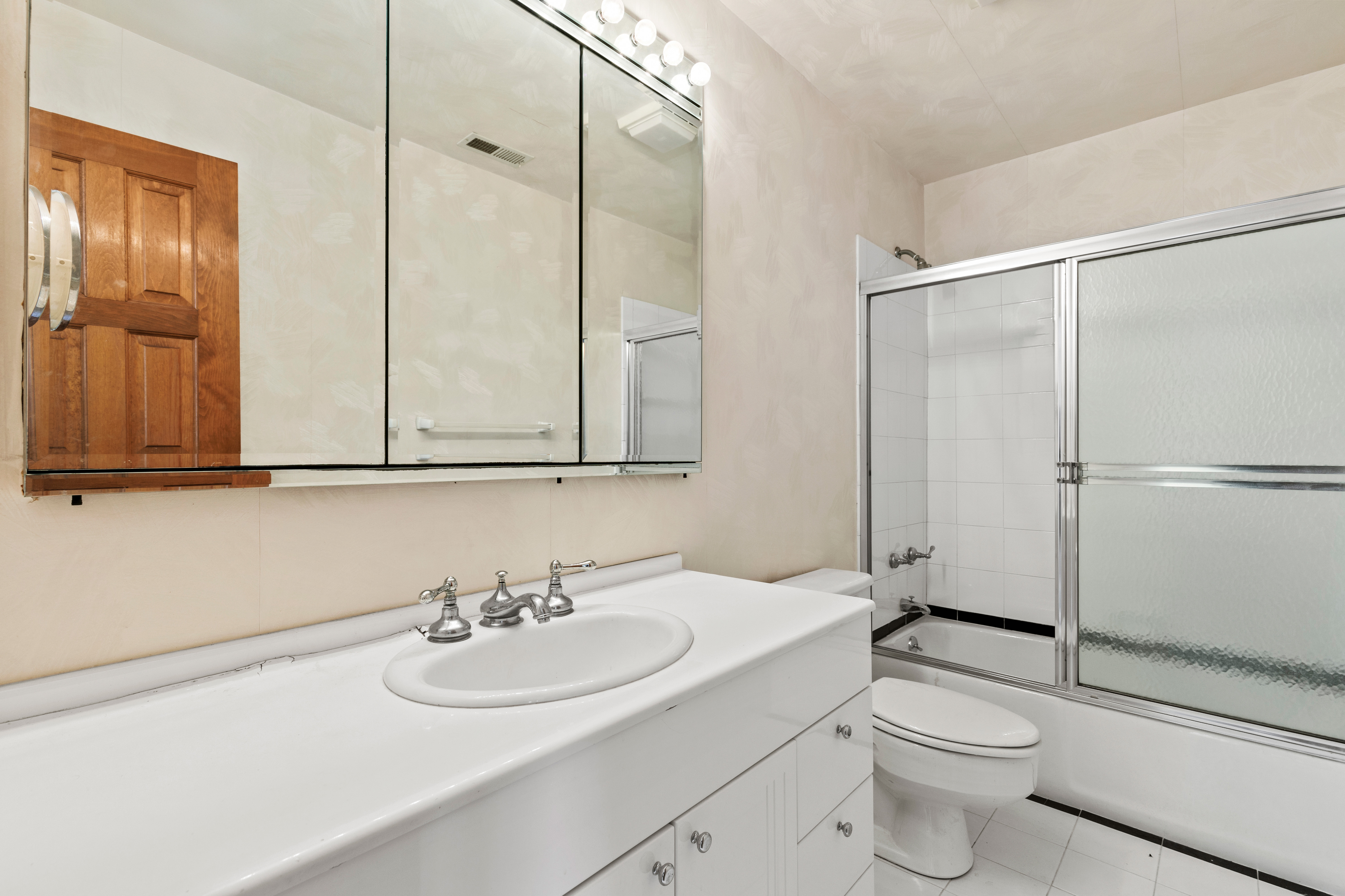  88 Farm Lake Crescent Road - 物件實景