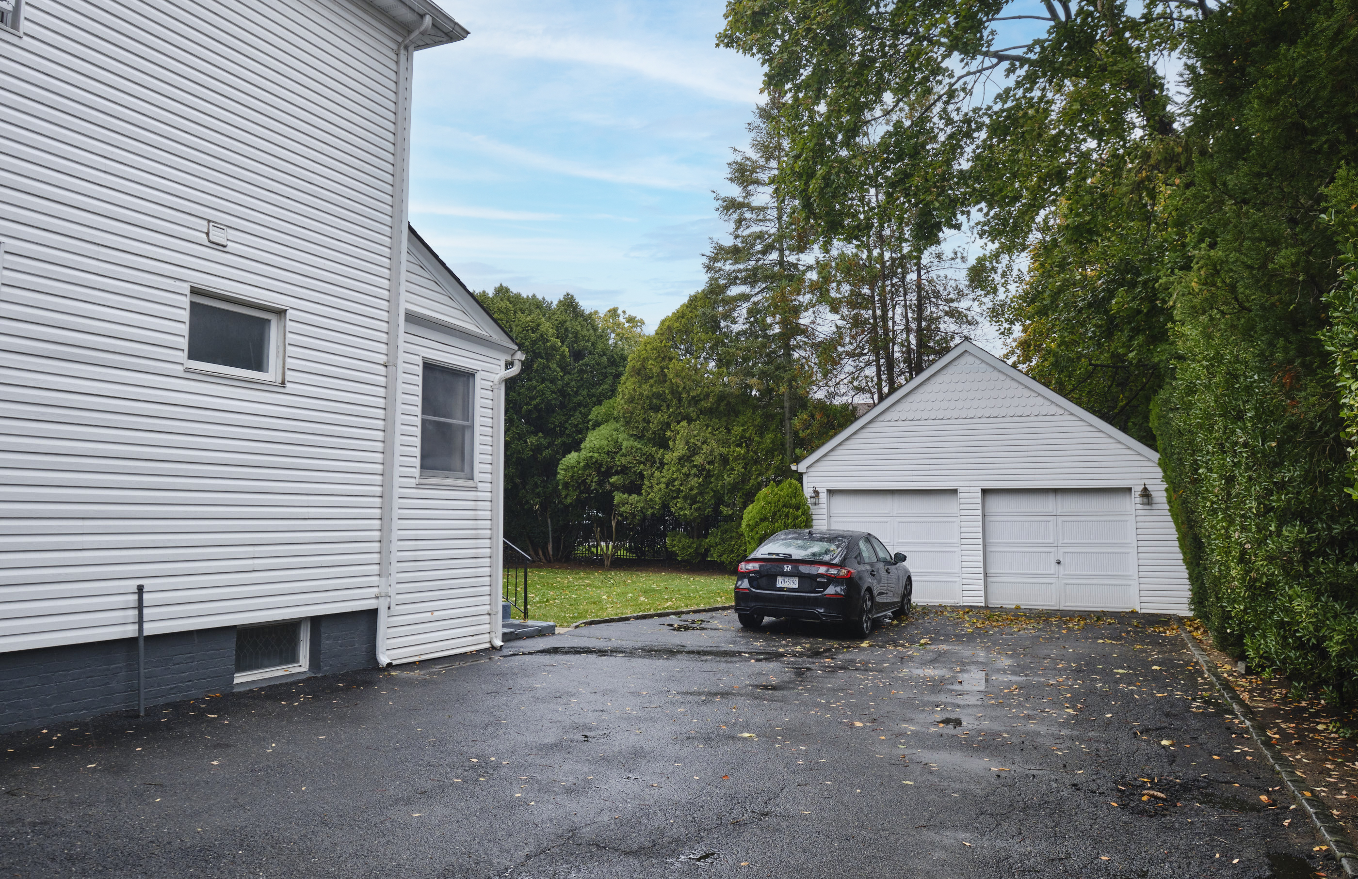 Floral Park, New York, 11001, United States, 3 Bedrooms Bedrooms, ,1 BathroomBathrooms,Residential,For Sale,1988885