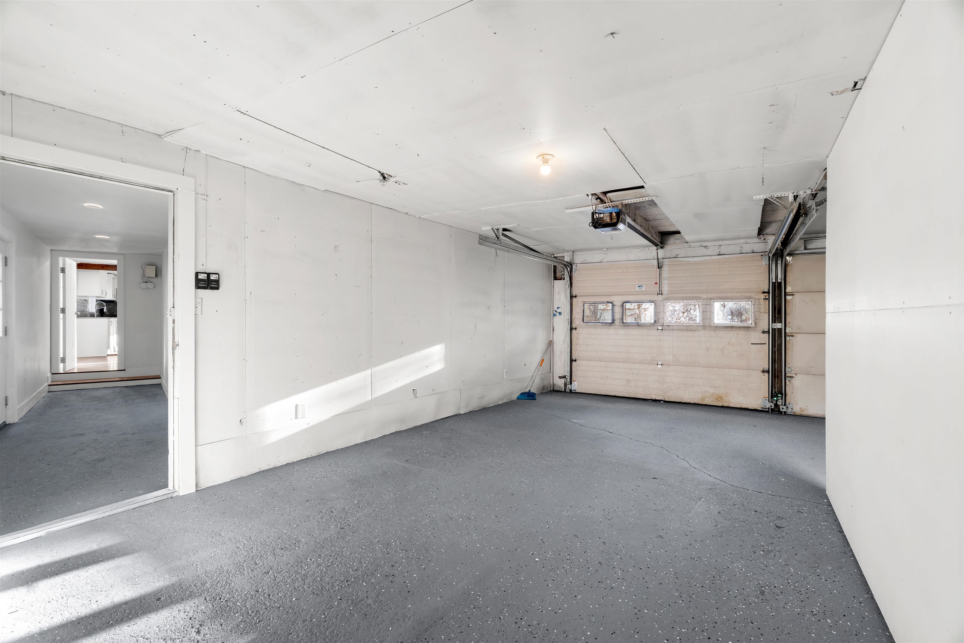 Concord, New Hampshire, 03303, United States, 4 Bedrooms Bedrooms, ,1 BathroomBathrooms,Residential,For Sale,1988375