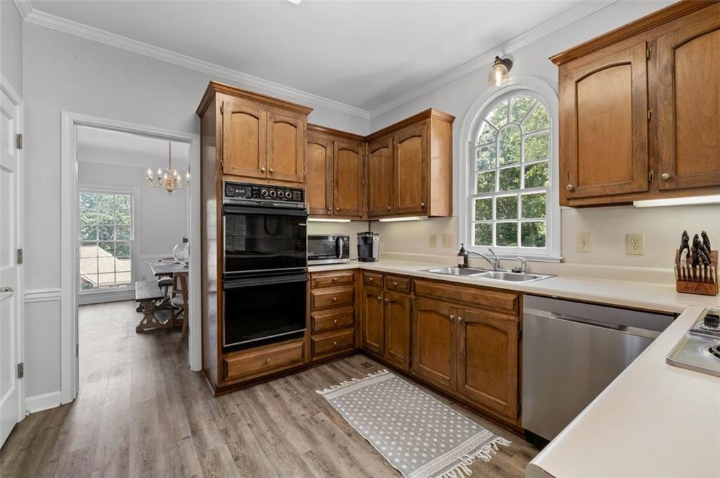 Alpharetta, Georgia, 30022, United States, 4 Bedrooms Bedrooms, ,3 BathroomsBathrooms,Residential,For Sale,1948412