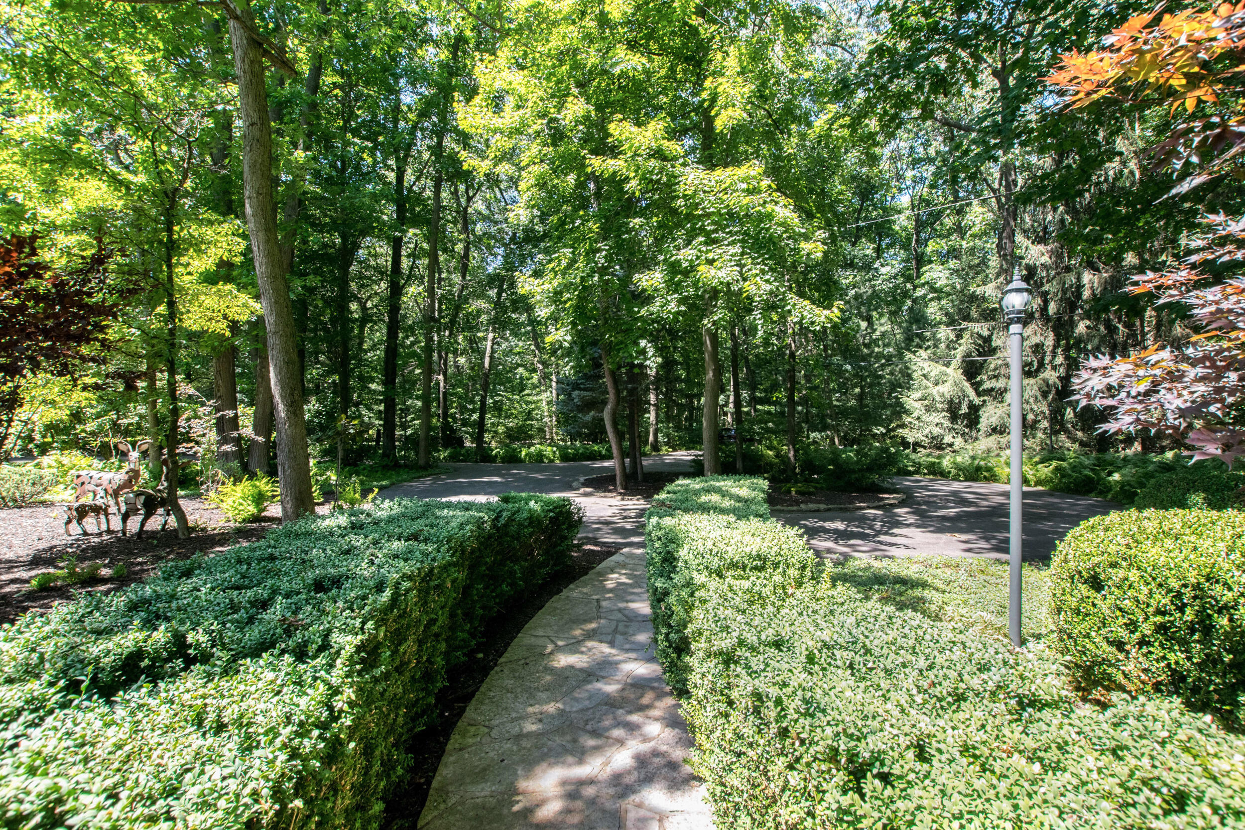 Saugatuck, Michigan, 49453, United States, 4 Bedrooms Bedrooms, ,5 BathroomsBathrooms,Residential,For Sale,1980395