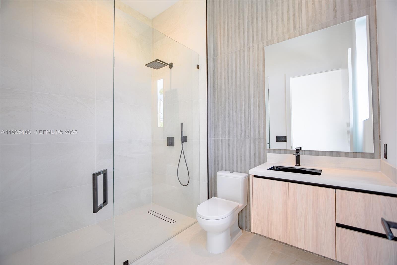 Pinecrest, Florida, 33156, United States, 6 Bedrooms Bedrooms, ,8 BathroomsBathrooms,Residential,For Sale,2003369