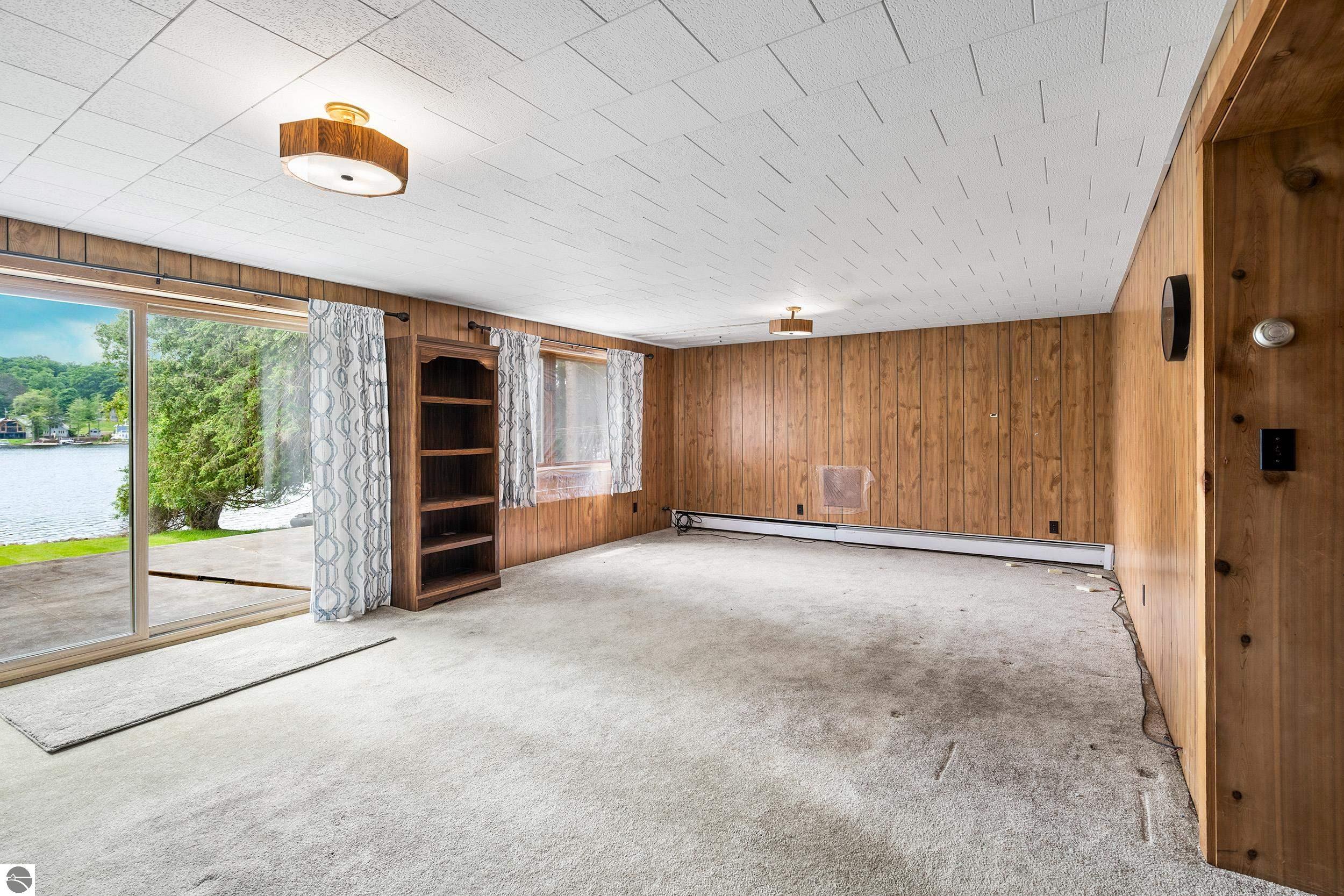 Bellaire, Michigan, 49615, United States, 2 Bedrooms Bedrooms, ,Residential,For Sale,1850321