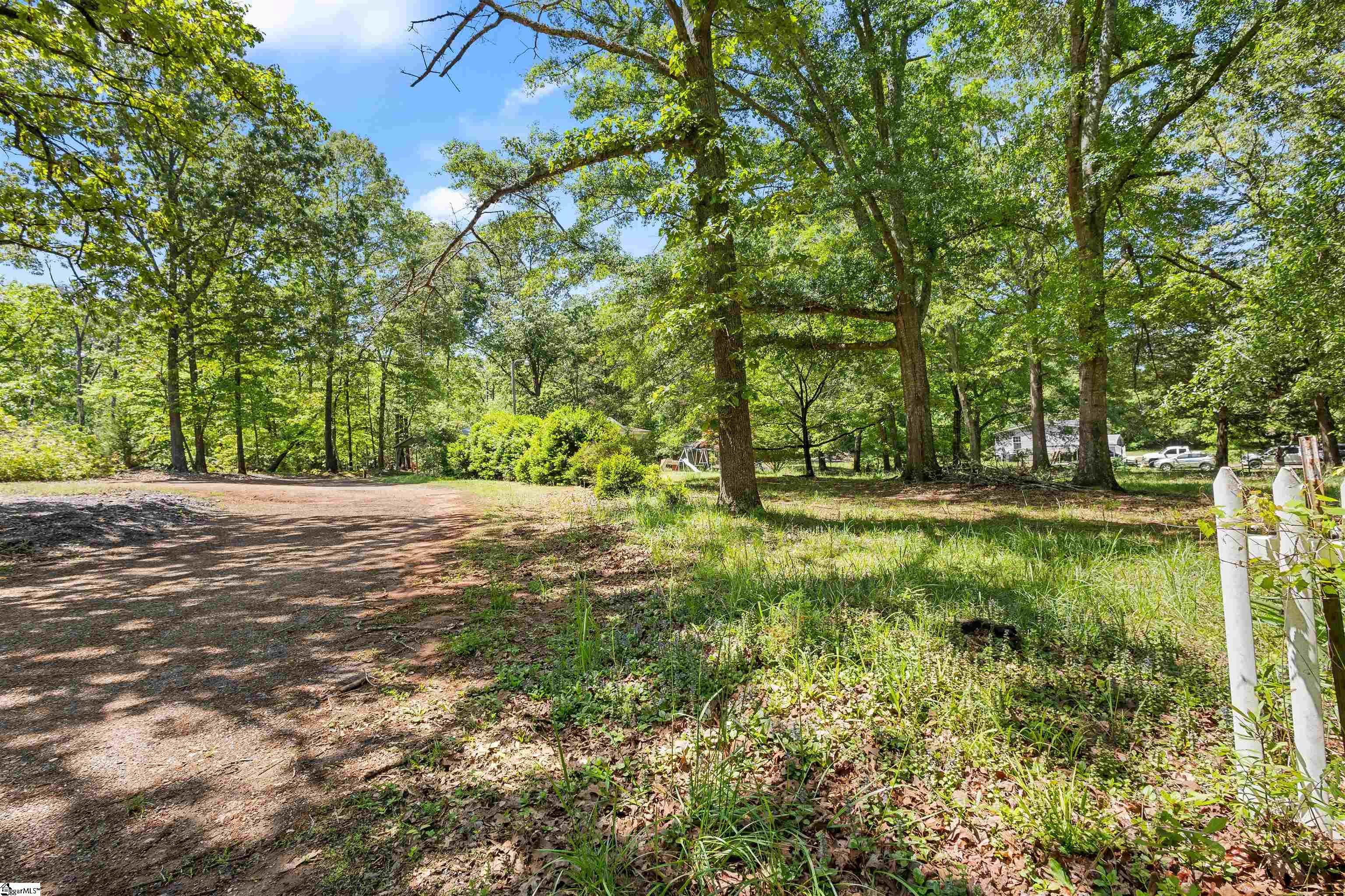 Piedmont, South Carolina, 29673, United States, 3 Bedrooms Bedrooms, ,2 BathroomsBathrooms,Residential,For Sale,1798377