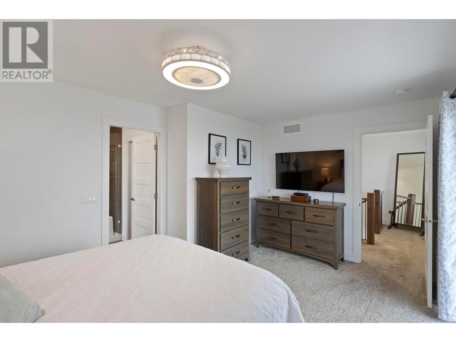 KELOWNA, British Columbia, V1P 1T8, CA, 3 Bedrooms Bedrooms, ,2 BathroomsBathrooms,Residential,For Sale,1838689