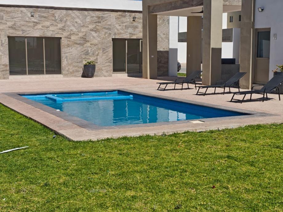 Torreón, Coahuila de Zaragoza, 27023, Mexico, 3 Bedrooms Bedrooms, ,2 BathroomsBathrooms,Residential,For Sale,1821052