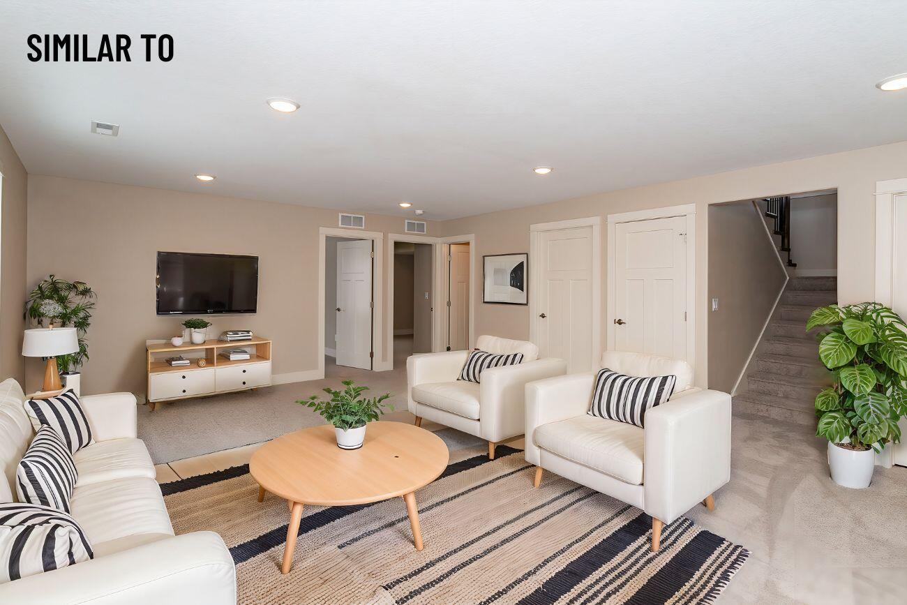 Huxley, Iowa, 50124, United States, 5 Bedrooms Bedrooms, ,3 BathroomsBathrooms,Residential,For Sale,1979584