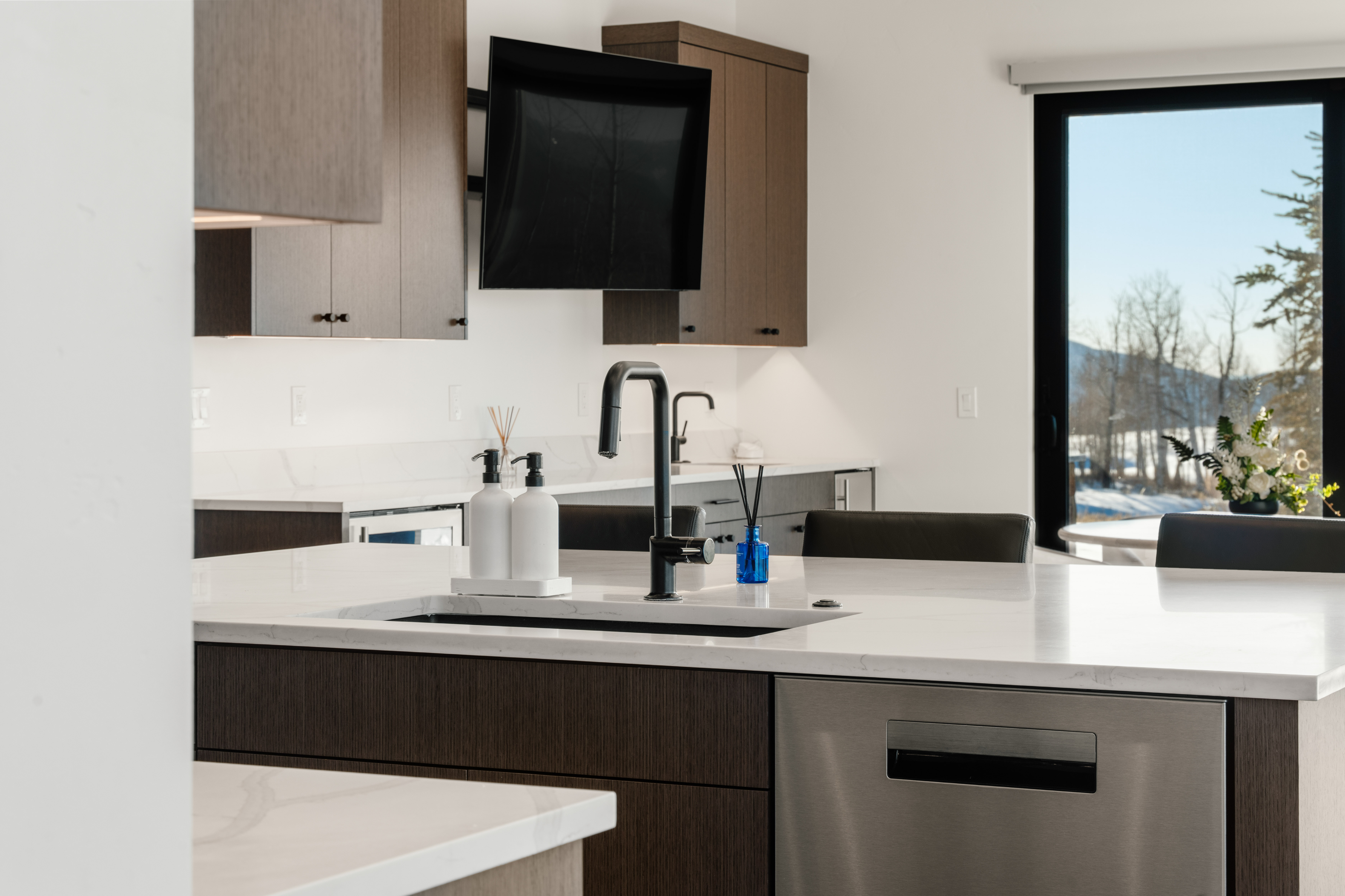 Mountain Modern Luxury Meets Effortless Cordillera Living at 145 Gore Trail - 物件實景