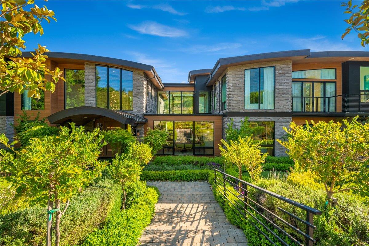 Saratoga, California, 95070, United States, 6 Bedrooms Bedrooms, ,11 BathroomsBathrooms,Residential,For Sale,1971416