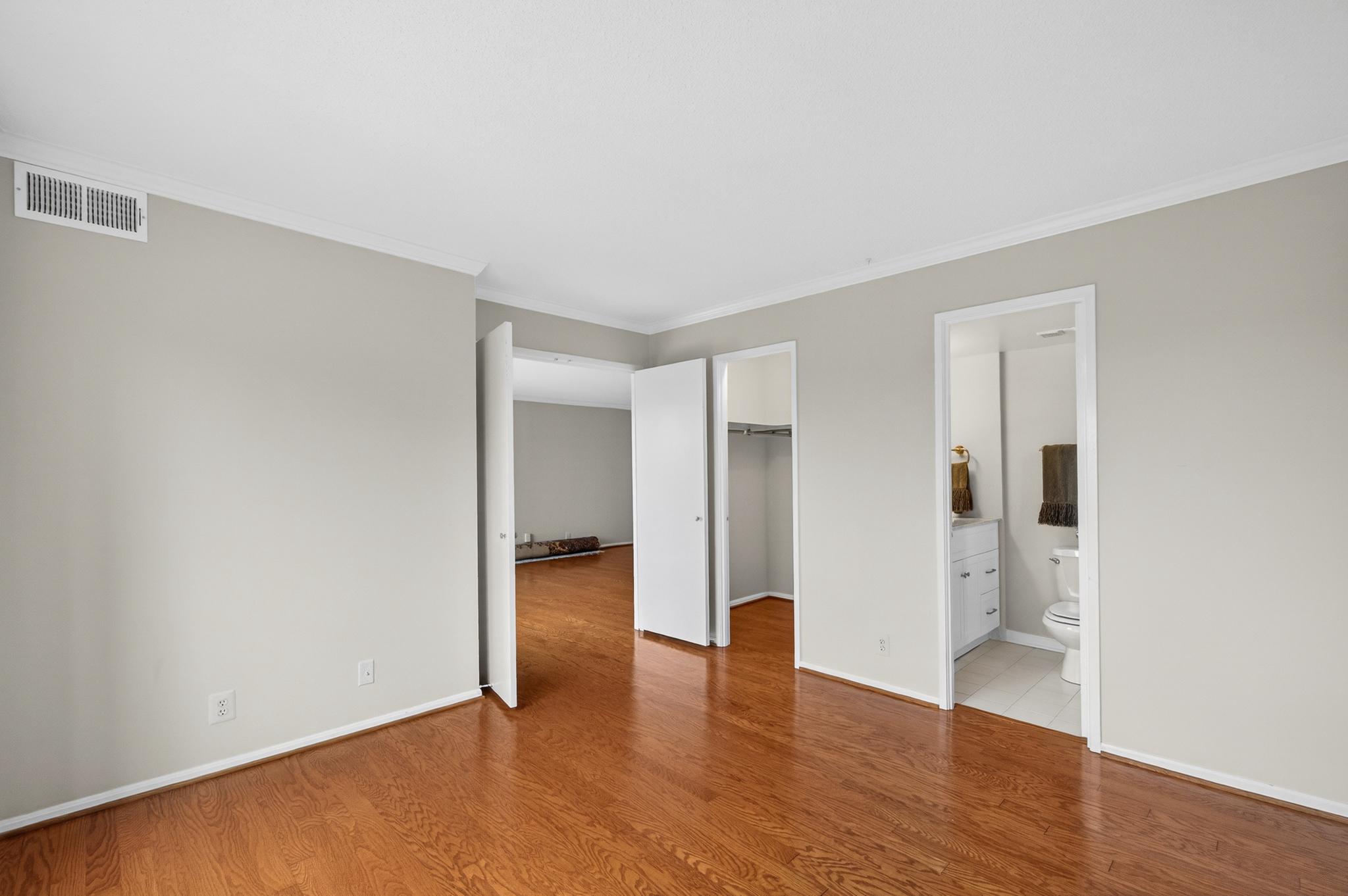  8380 Greensboro Drive, Mclean, VA, 22102 - 物件實景