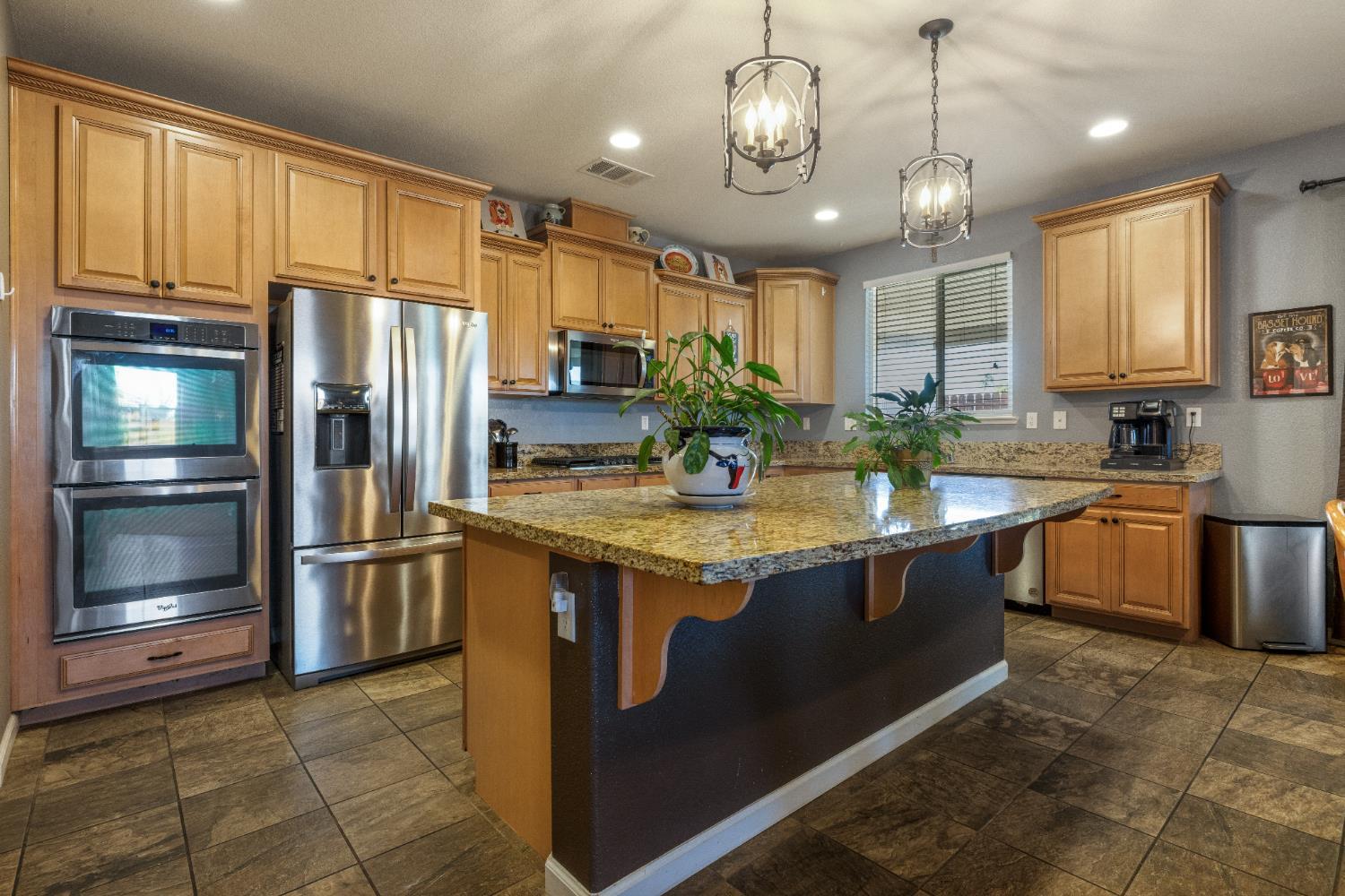 Manteca, California, 95337, United States, 4 Bedrooms Bedrooms, ,4 BathroomsBathrooms,Residential,For Sale,1977472