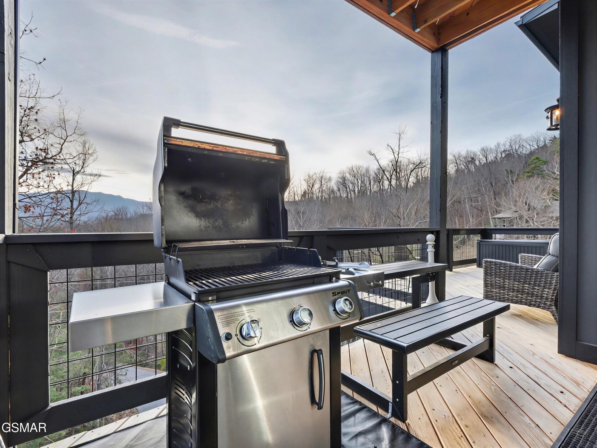 Gatlinburg, Tennessee, 37738, United States, 3 Bedrooms Bedrooms, ,4 BathroomsBathrooms,Residential,For Sale,2012548