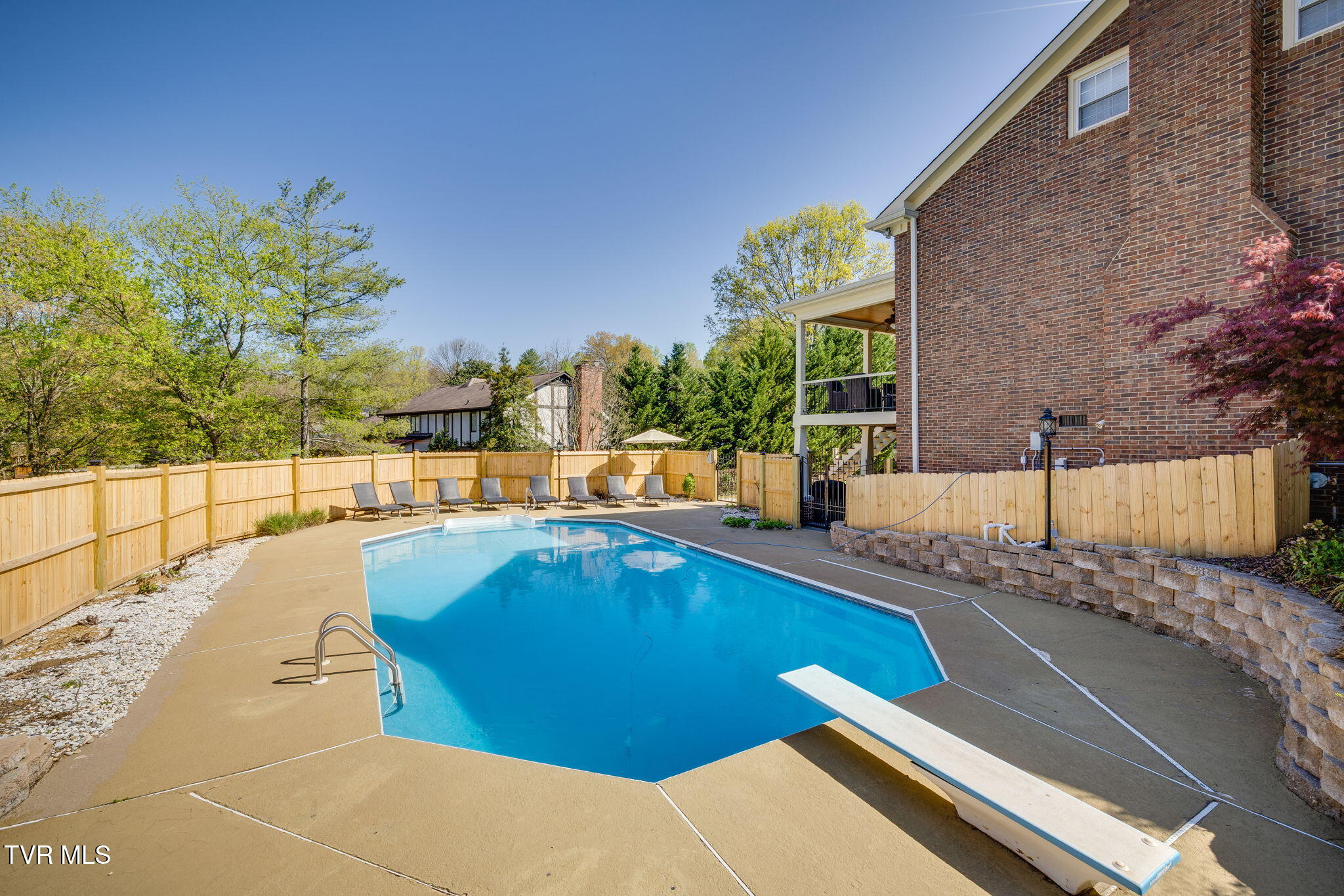 Kingsport, Tennessee, 37664, United States, 5 Bedrooms Bedrooms, ,5 BathroomsBathrooms,Residential,For Sale,1931023