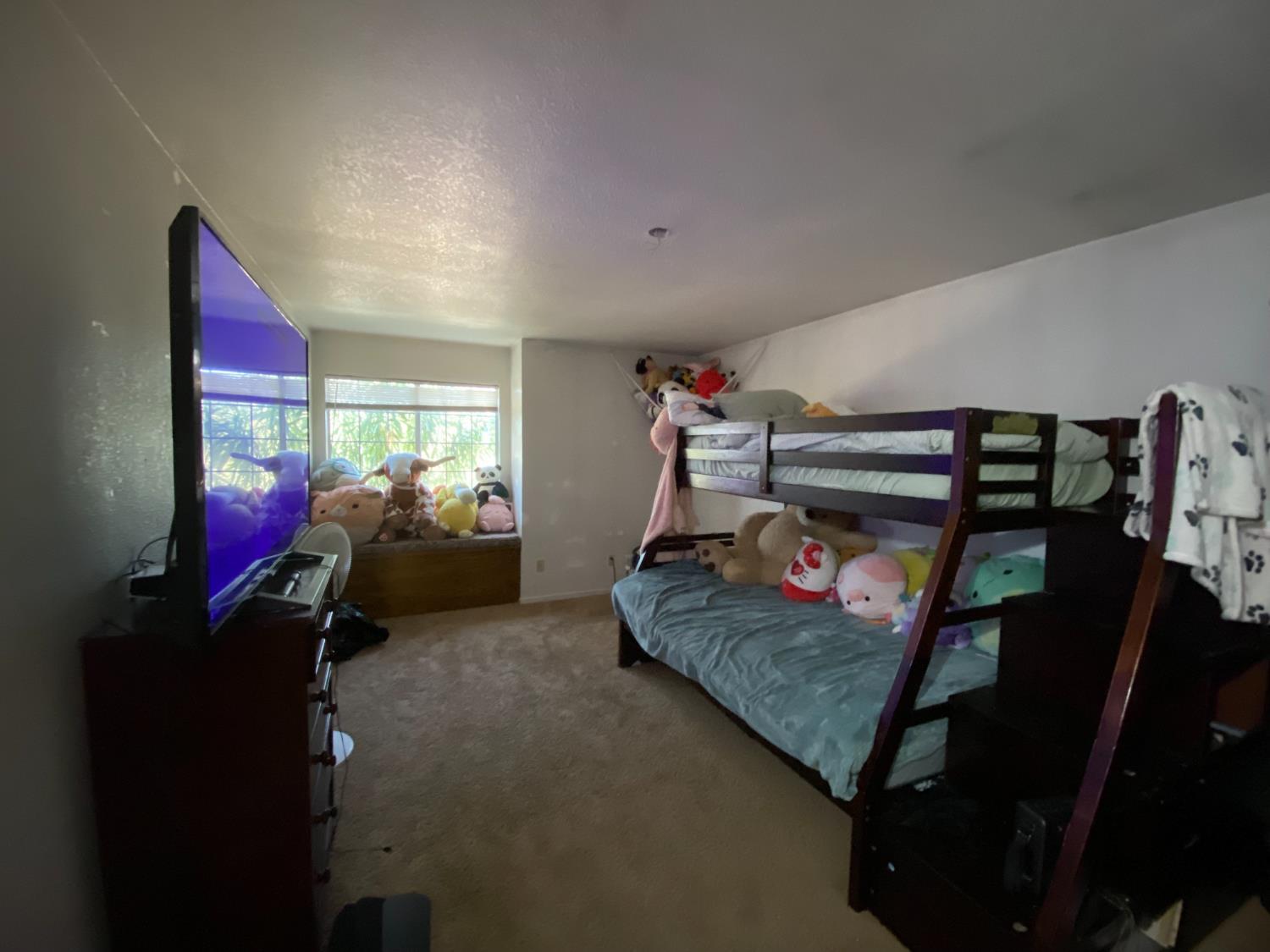 Coarsegold, California, 93614, United States, 4 Bedrooms Bedrooms, ,3 BathroomsBathrooms,Residential,For Sale,1943274