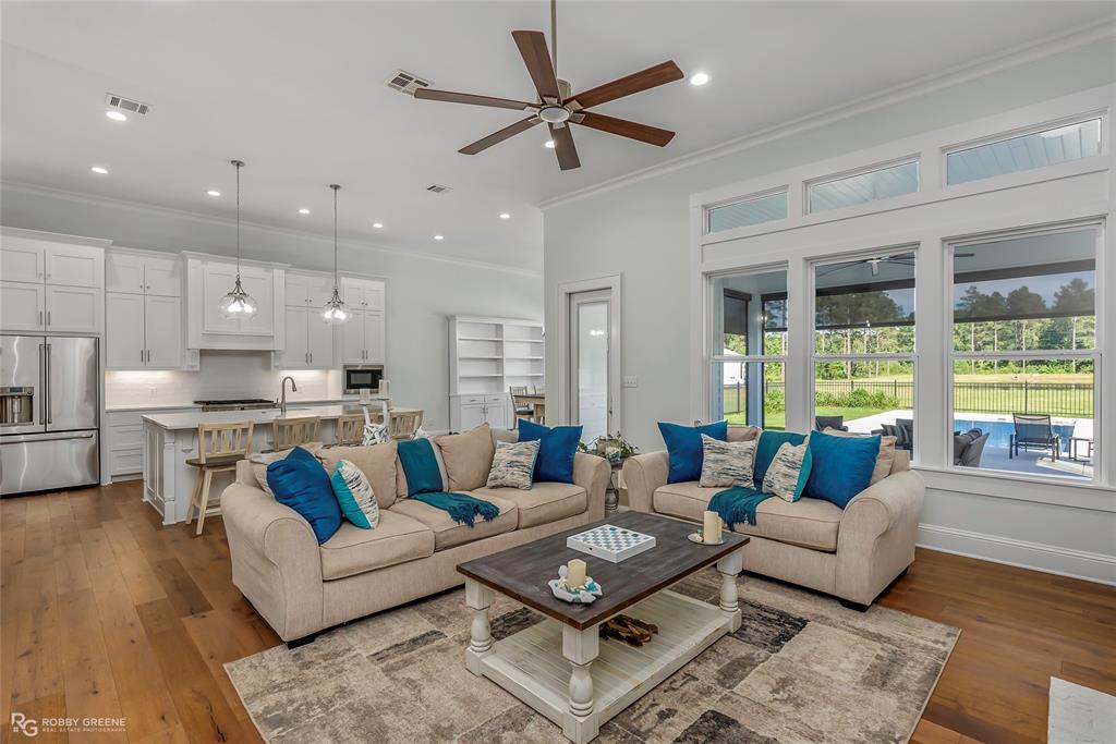 Frierson, Louisiana, 71027, United States, 5 Bedrooms Bedrooms, ,4 BathroomsBathrooms,Residential,For Sale,1827037