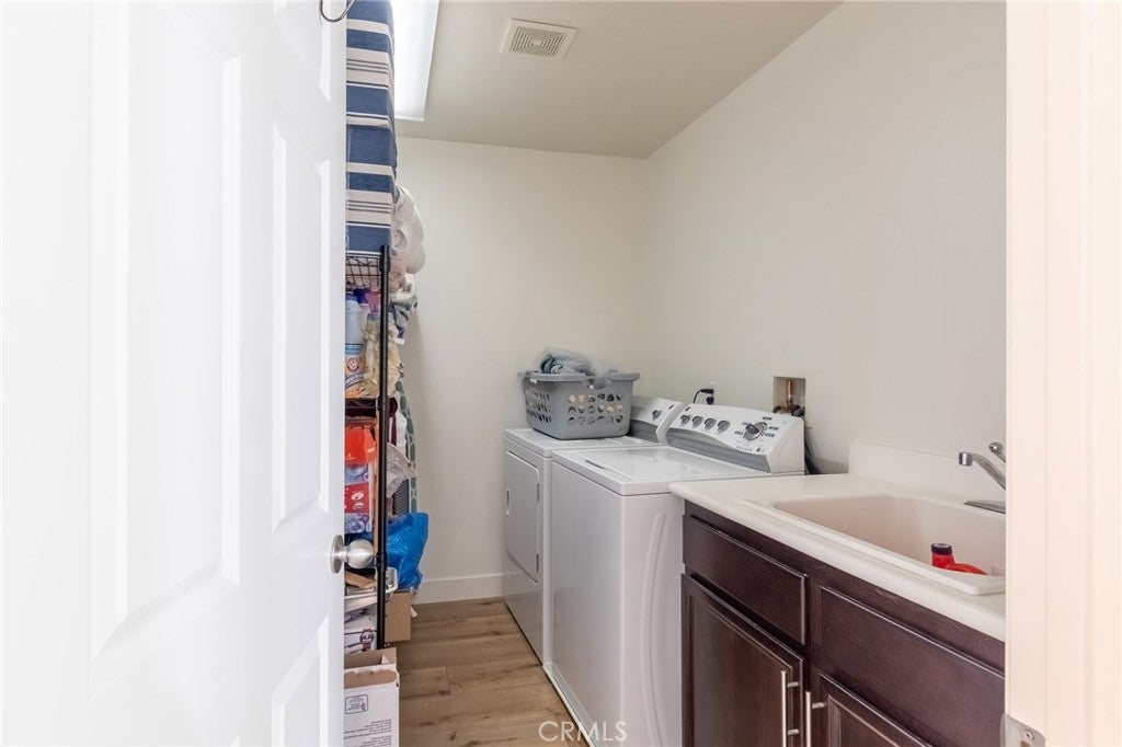 Grand Terrace, California, 92313, United States, 3 Bedrooms Bedrooms, ,3 BathroomsBathrooms,Residential,For Sale,2002467