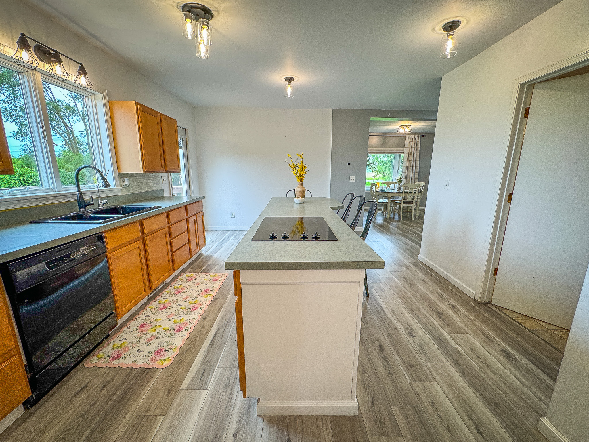 Walkerville, Michigan, 49459, United States, 5 Bedrooms Bedrooms, ,2 BathroomsBathrooms,Residential,For Sale,1942688