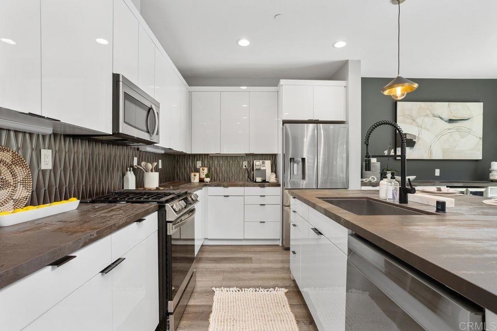 Carlsbad, California, 92010, United States, 3 Bedrooms Bedrooms, ,3 BathroomsBathrooms,Residential,For Sale,1942261