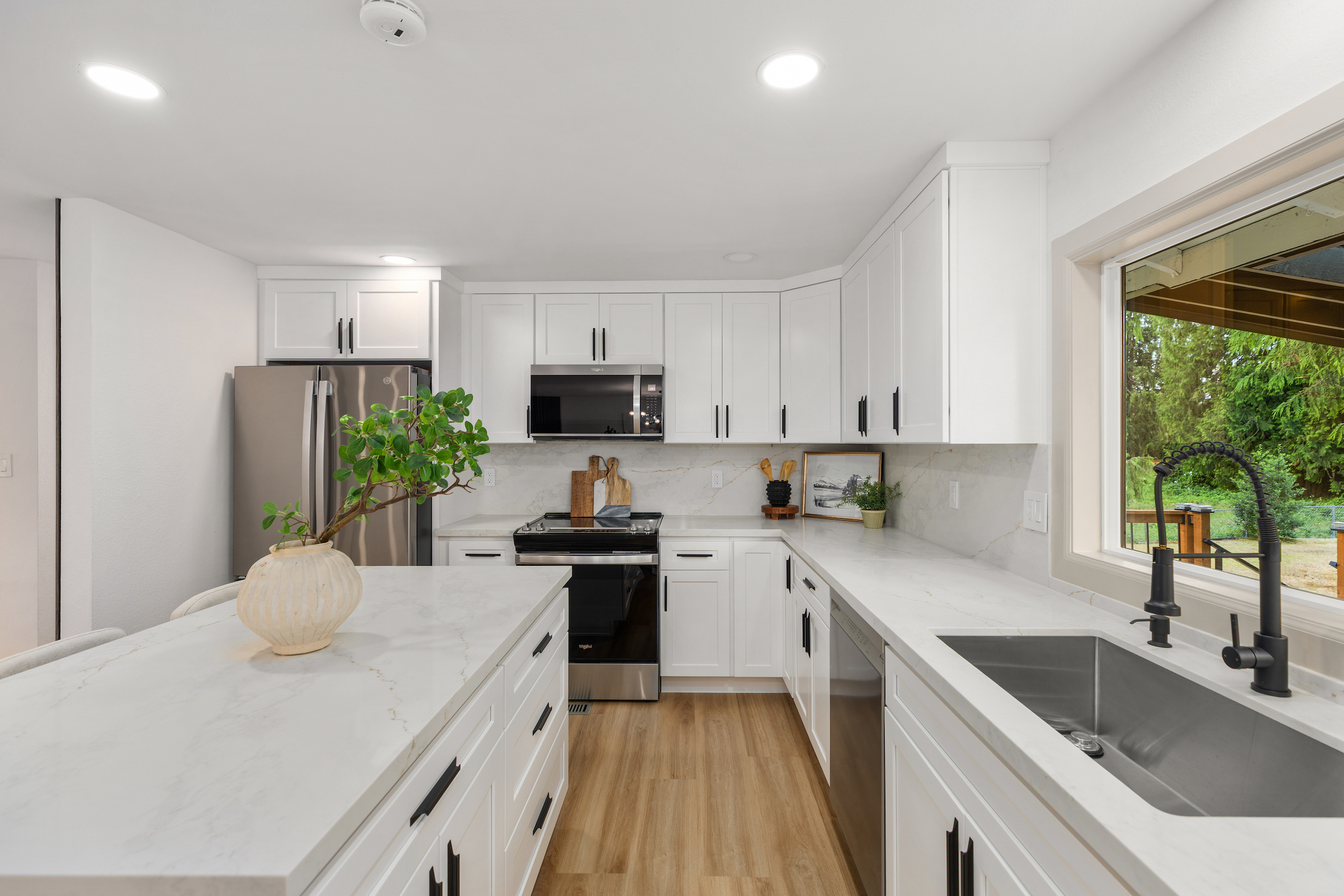  Renovated Modern Comfort in Lake Stevens - 物件實景