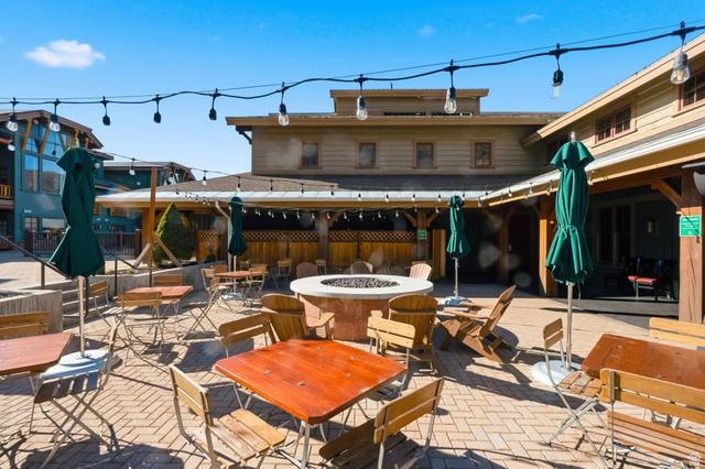 Park City, Utah, 84060, United States, 3 Bedrooms Bedrooms, ,4 BathroomsBathrooms,Residential,For Sale,1984614