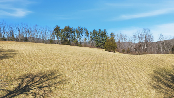 Middlesboro, Kentucky, 40965, United States, 3 Bedrooms Bedrooms, ,2 BathroomsBathrooms,Residential,For Sale,2012565