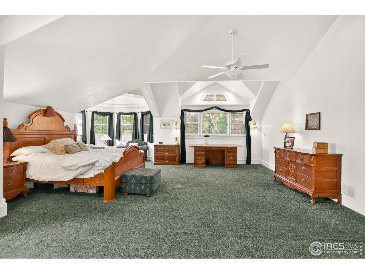 Lafayette, Colorado, 80026, United States, 5 Bedrooms Bedrooms, ,5 BathroomsBathrooms,Residential,For Sale,1991447