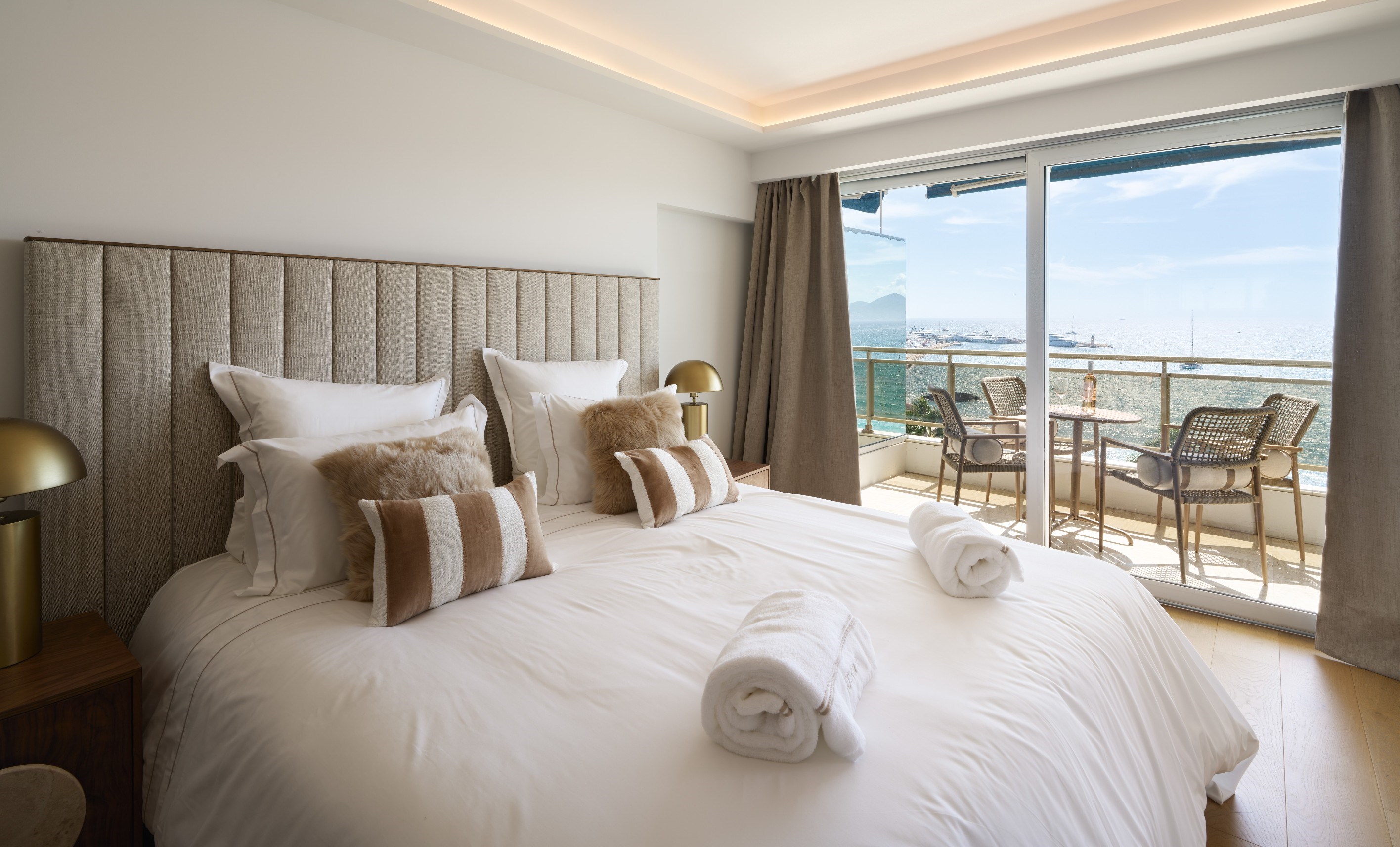 CANNES CROISETTE – RENOVATED APARTMENT WITH PANORAMIC SEA VIEWS - 物件實景