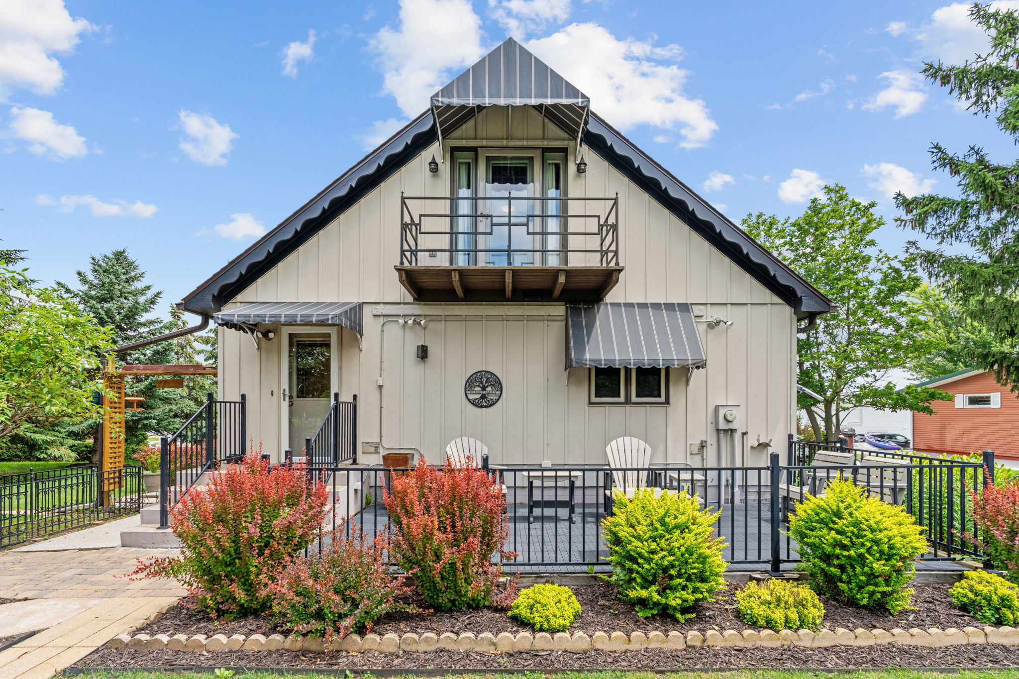  Scenic Chalet Retreat with Unforgettable Lake Pepin Views - 物件實景