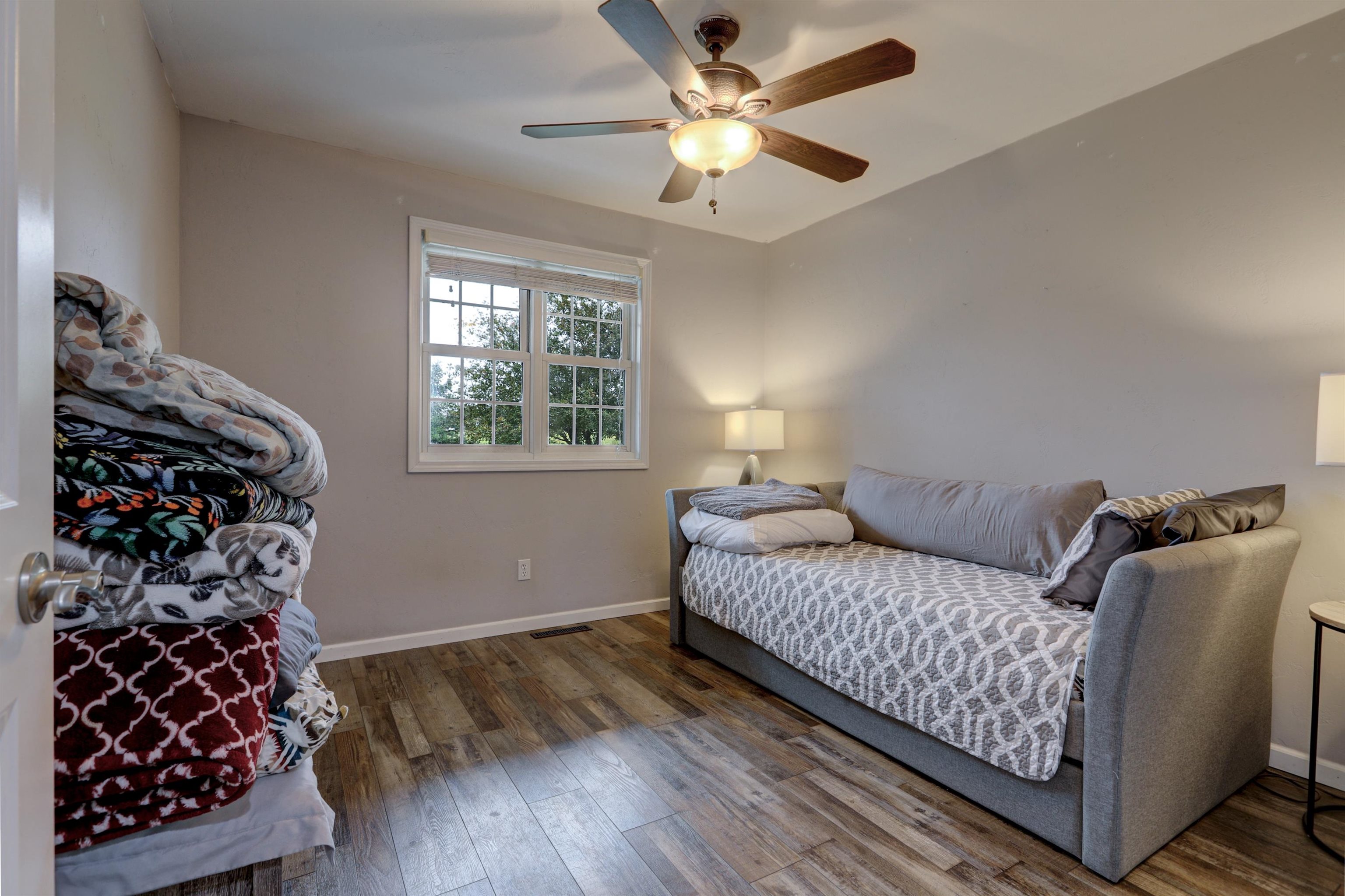 Hortonville, Wisconsin, 54944-9660, United States, 5 Bedrooms Bedrooms, ,3 BathroomsBathrooms,Residential,For Sale,1920298