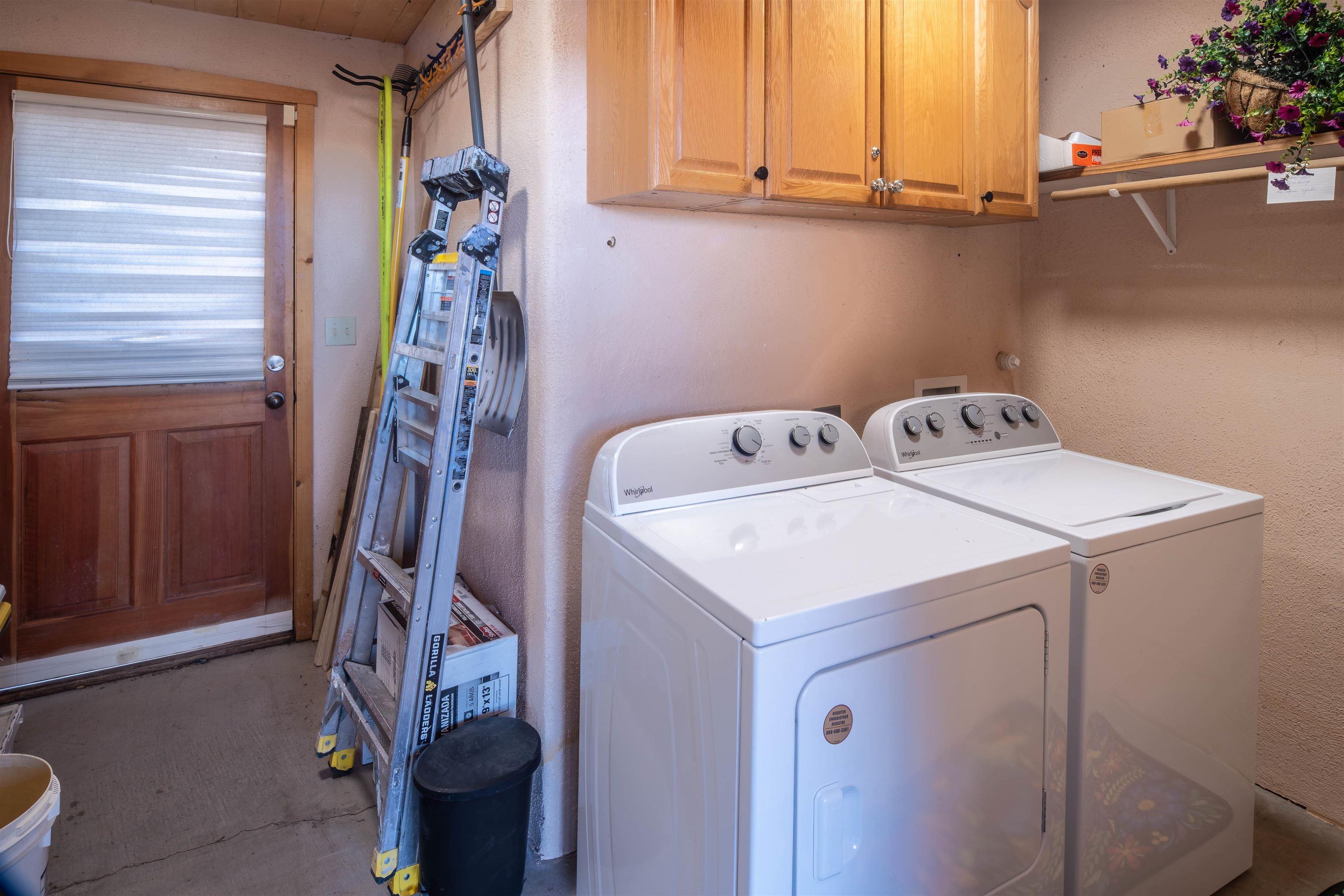 Taos, New Mexico, 87571, United States, 2 Bedrooms Bedrooms, ,2 BathroomsBathrooms,Residential,For Sale,1991479