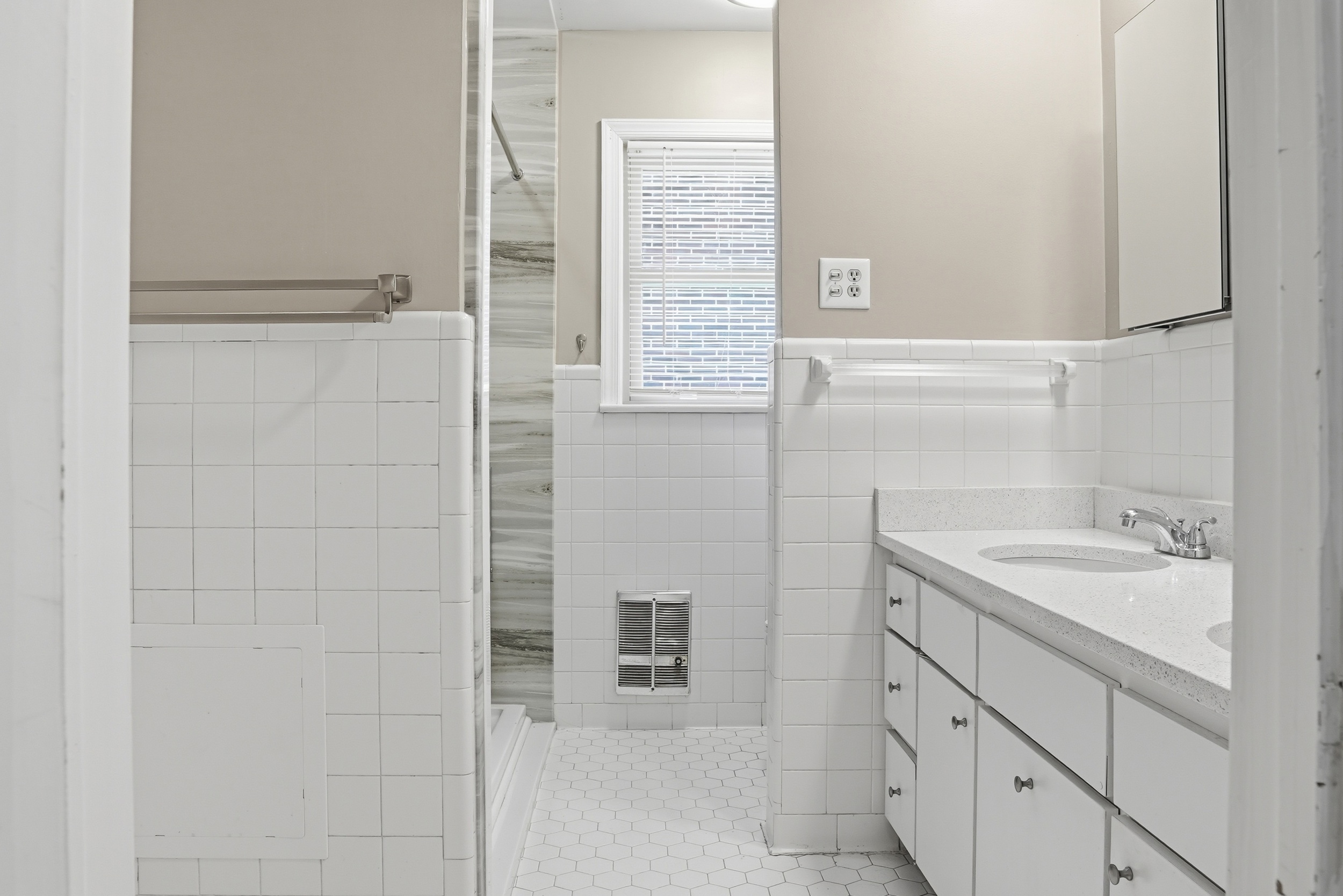  347 Brout Drive, Hampton, VA 23666 - 物件實景