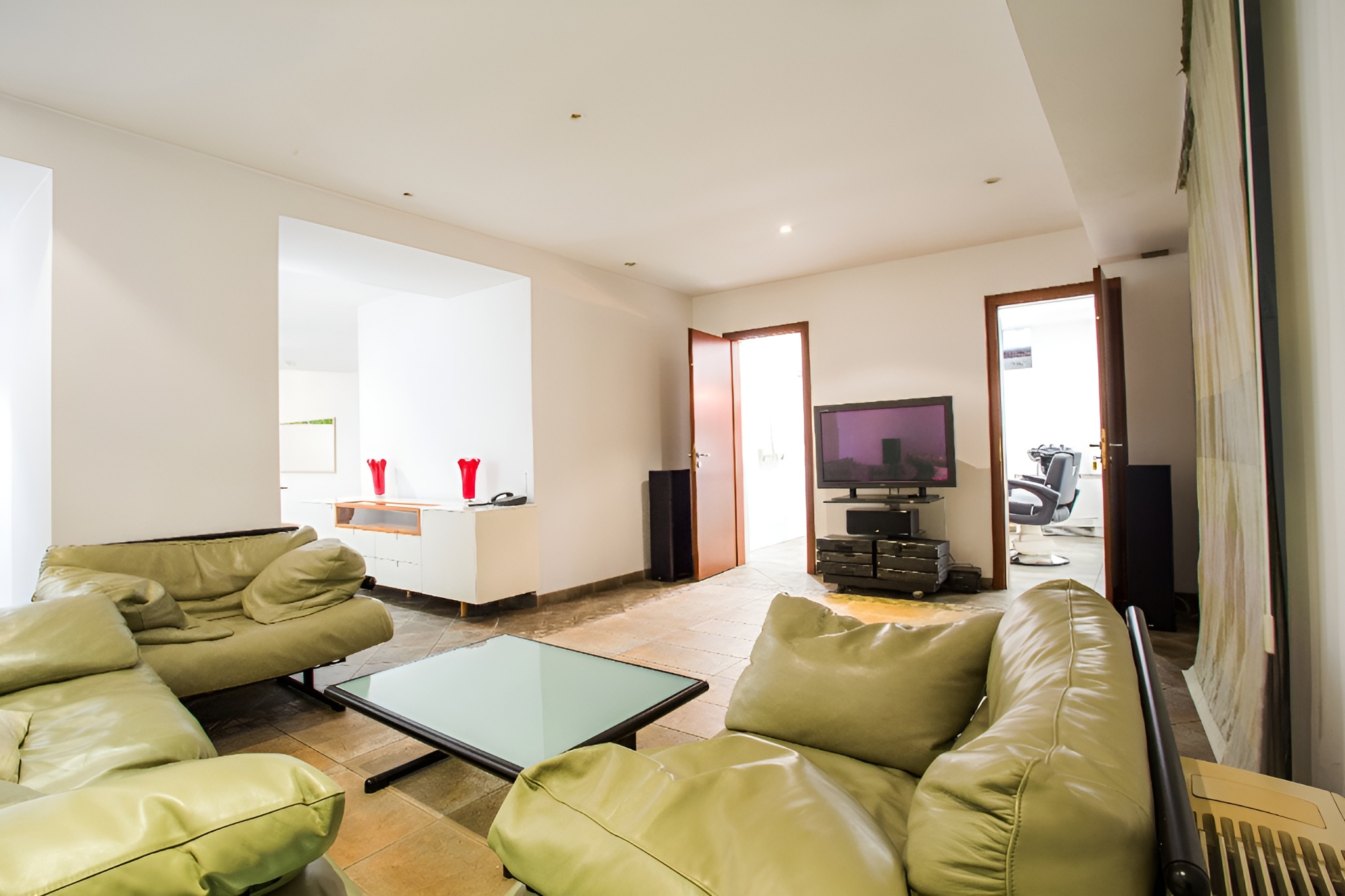  Neo-Romanian Villa with Garden and Swimming Pool in Dorobani Capitale - 物件實景