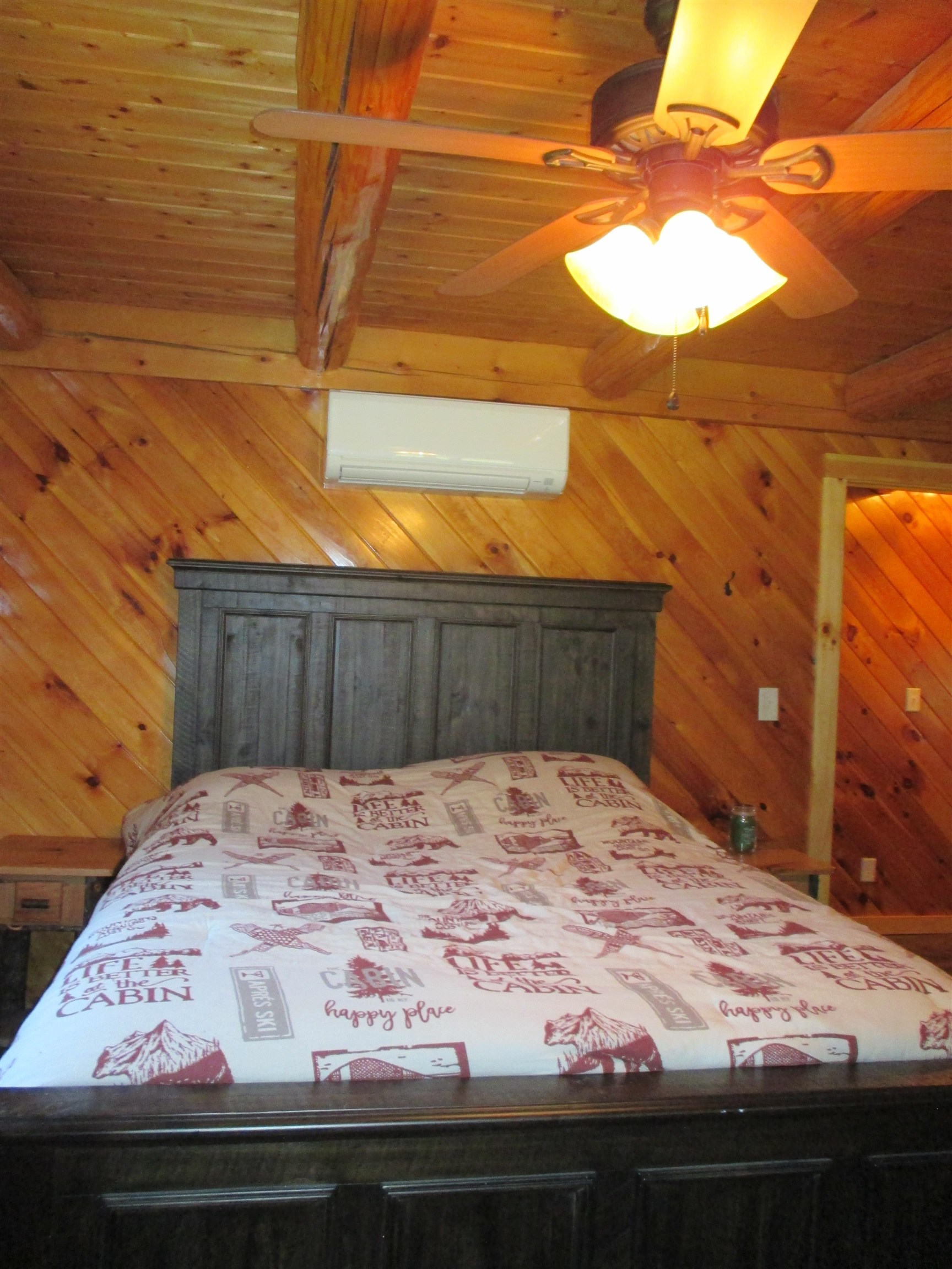 Littleton, New Hampshire, 03561, United States, 5 Bedrooms Bedrooms, ,2 BathroomsBathrooms,Residential,For Sale,1820898