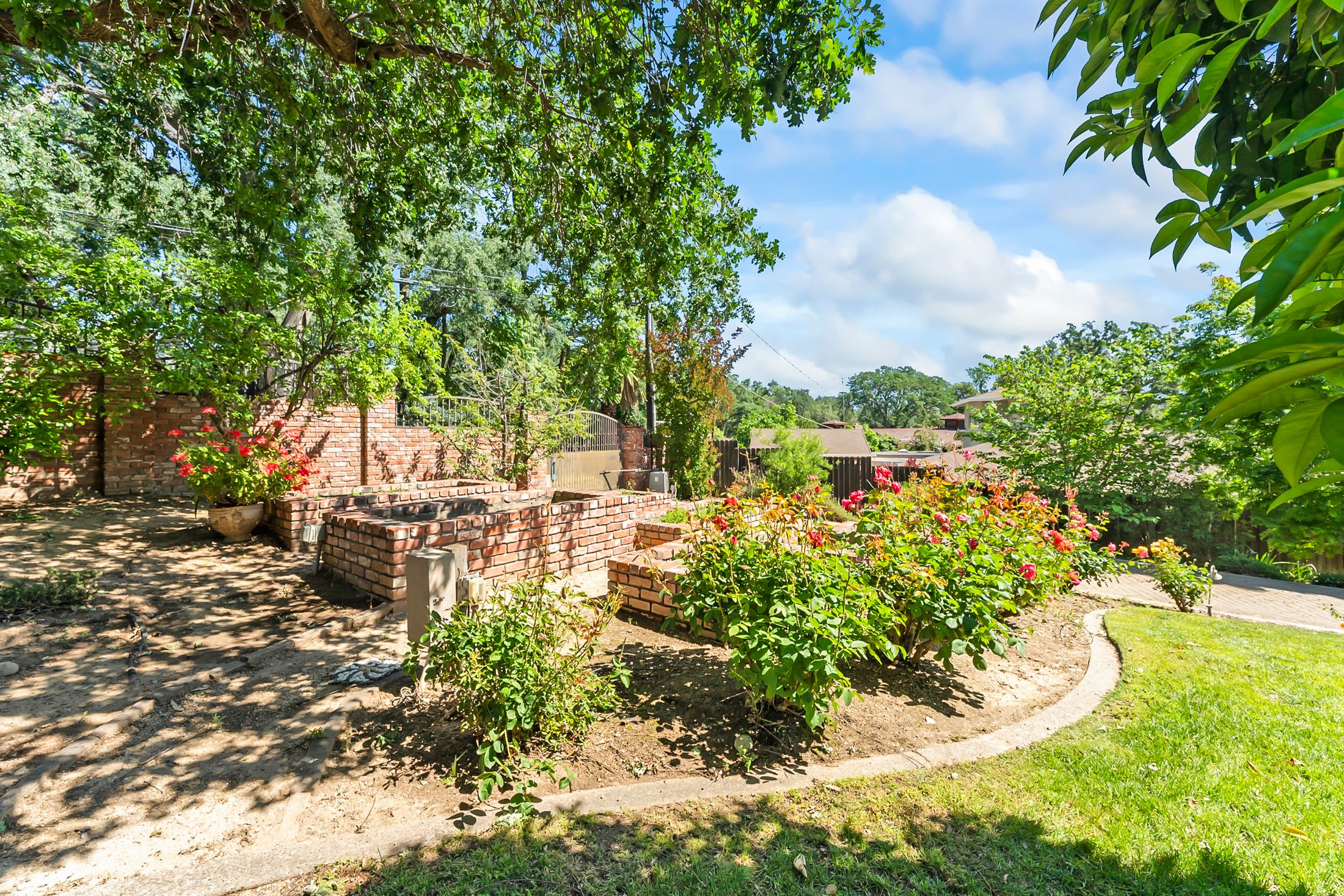  8218 Finisterre Court, Fair Oaks, CA 95628 - 物件實景