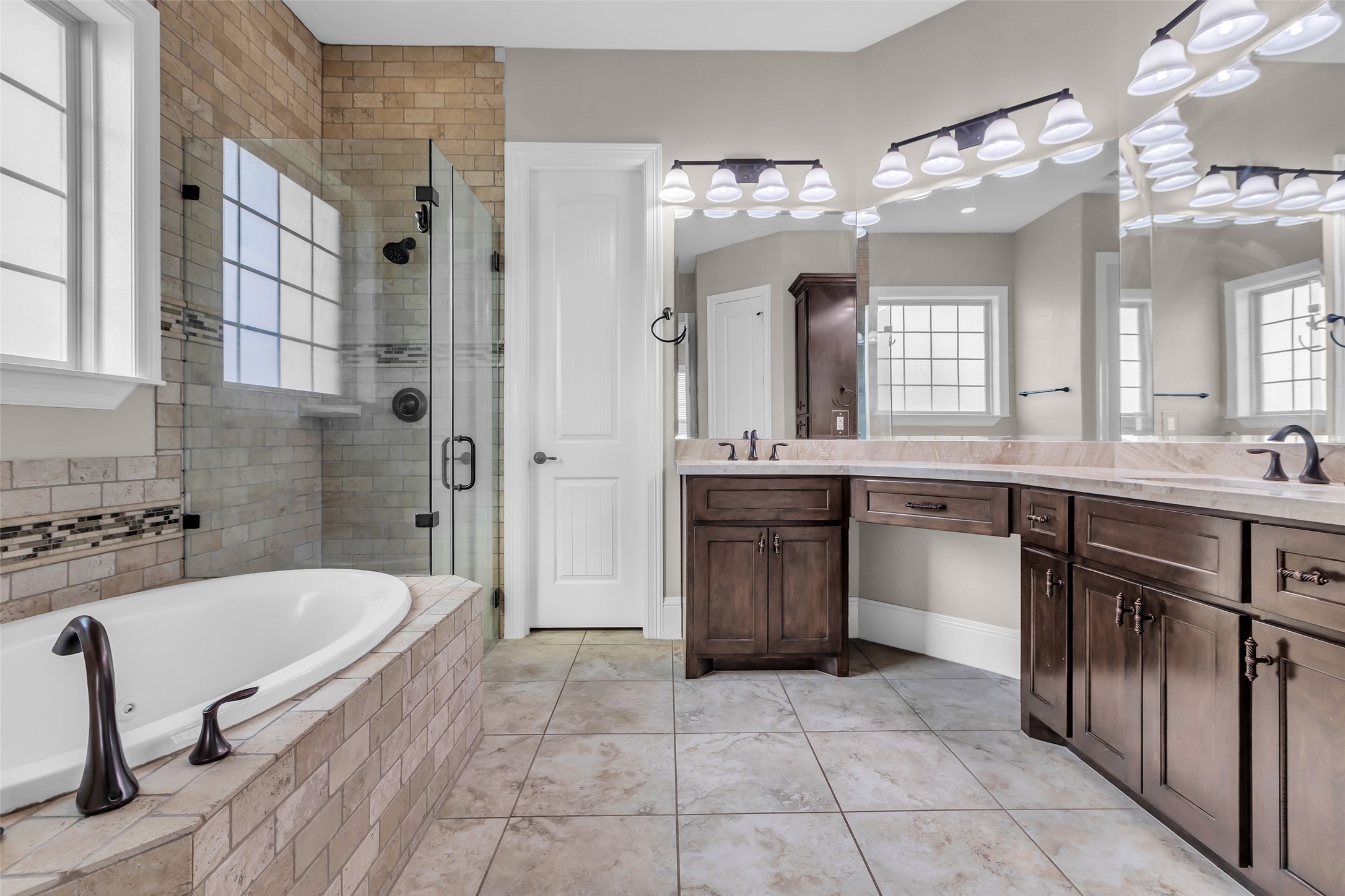 Montgomery, Texas, 77356, United States, 4 Bedrooms Bedrooms, ,4 BathroomsBathrooms,Residential,For Sale,1911763