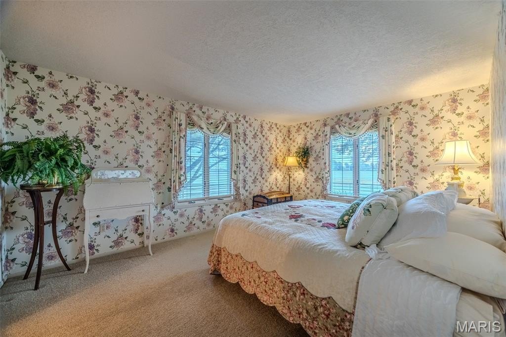 Lebanon, Missouri, 65536, United States, 5 Bedrooms Bedrooms, ,5 BathroomsBathrooms,Residential,For Sale,1973861