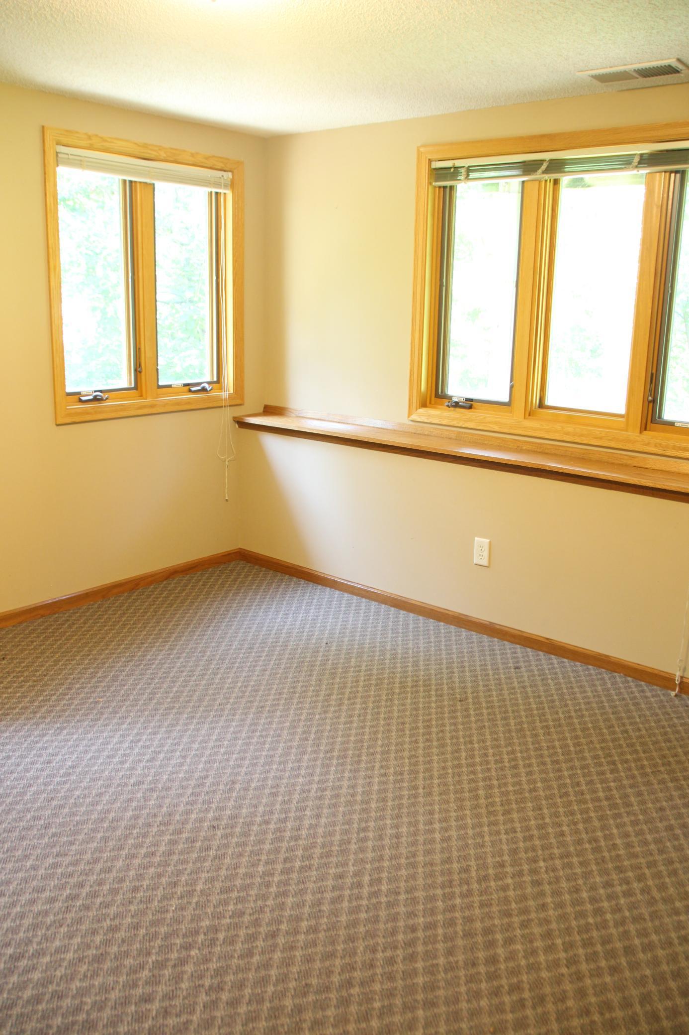 Lakeville, Minnesota, 55044, United States, 3 Bedrooms Bedrooms, ,2 BathroomsBathrooms,Residential,For Sale,1941010