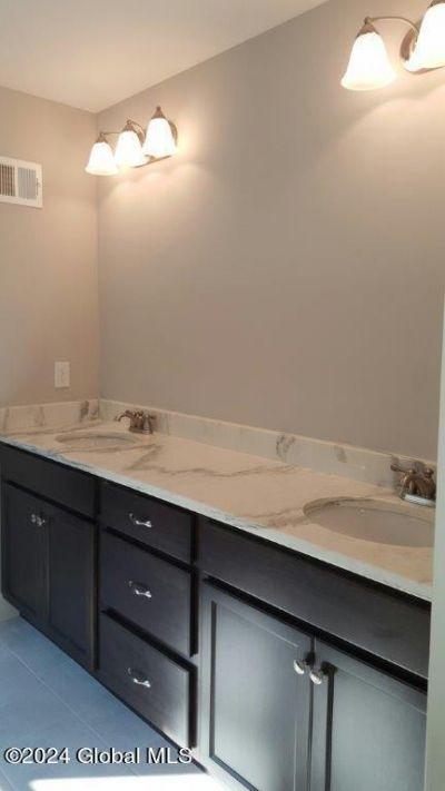 Mechanicville, New York, 12118, United States, 3 Bedrooms Bedrooms, ,3 BathroomsBathrooms,Residential,For Sale,1807710