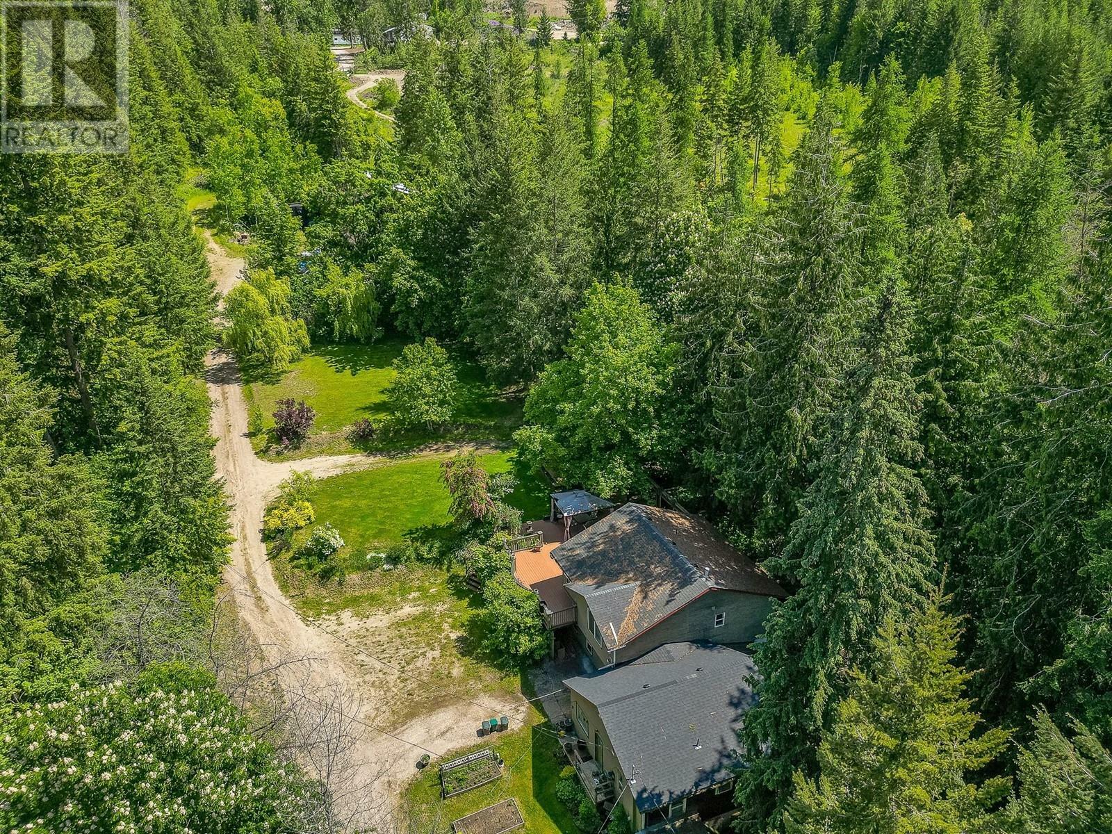 SALMON ARM, British Columbia, V1E 3C2, CA, 5 Bedrooms Bedrooms, ,3 BathroomsBathrooms,Residential,For Sale,1838319