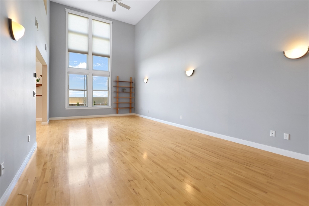 Somerville, Massachusetts, 02143, United States, 1 Bedroom Bedrooms, ,2 BathroomsBathrooms,Residential,For Sale,1899714