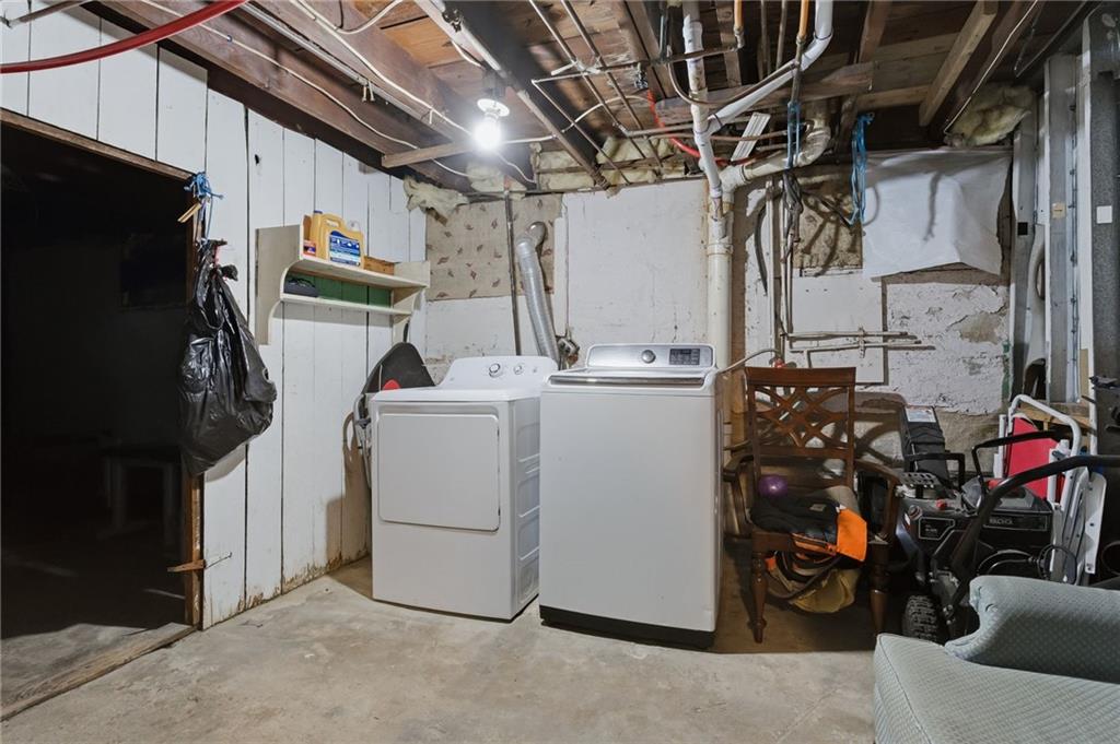 Pawtucket, Rhode Island, 02860, United States, 6 Bedrooms Bedrooms, ,2 BathroomsBathrooms,Residential,For Sale,2040708