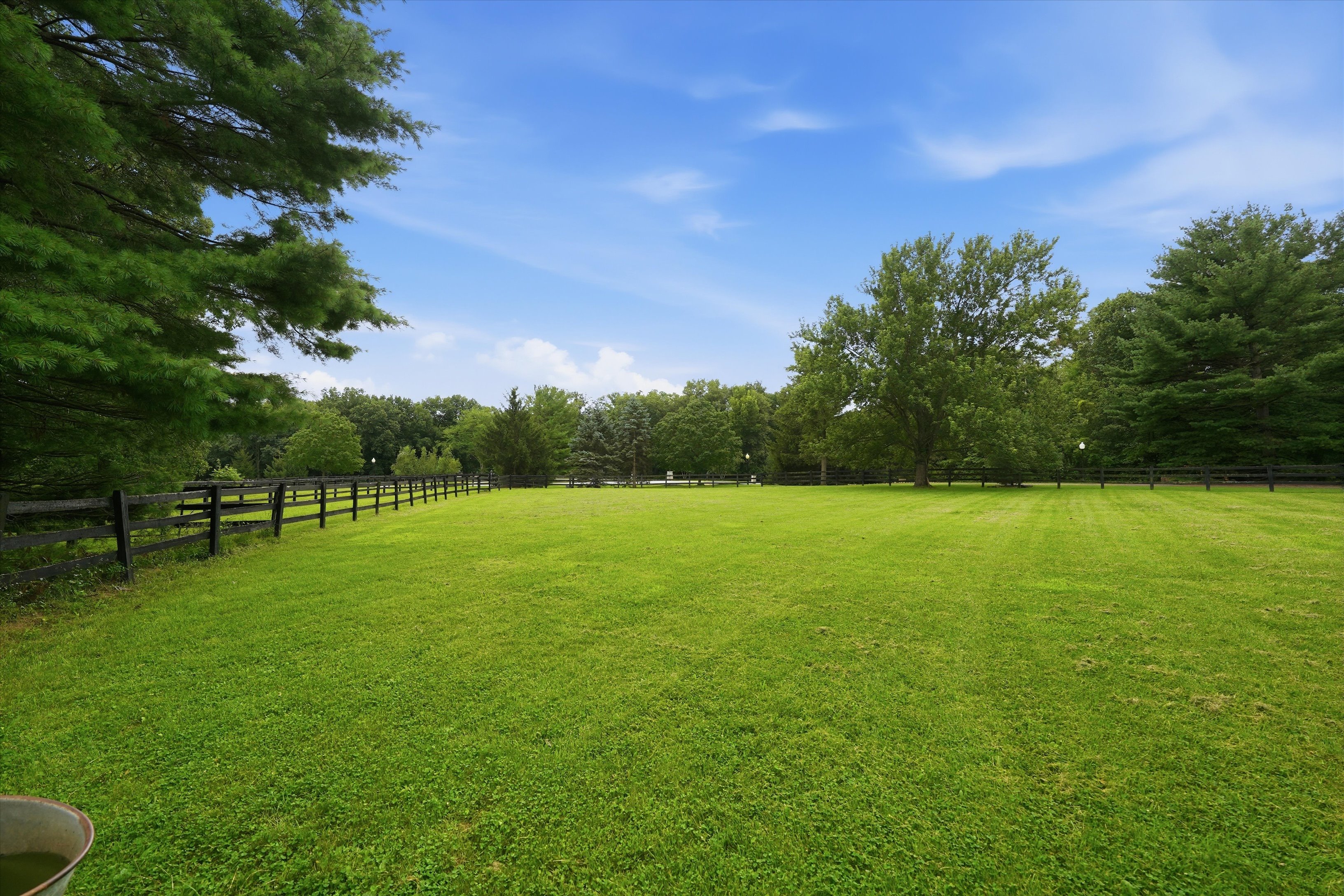  Private Country Estate Situated on Over Nine Acres of Beautiful Open Grounds - 物件實景