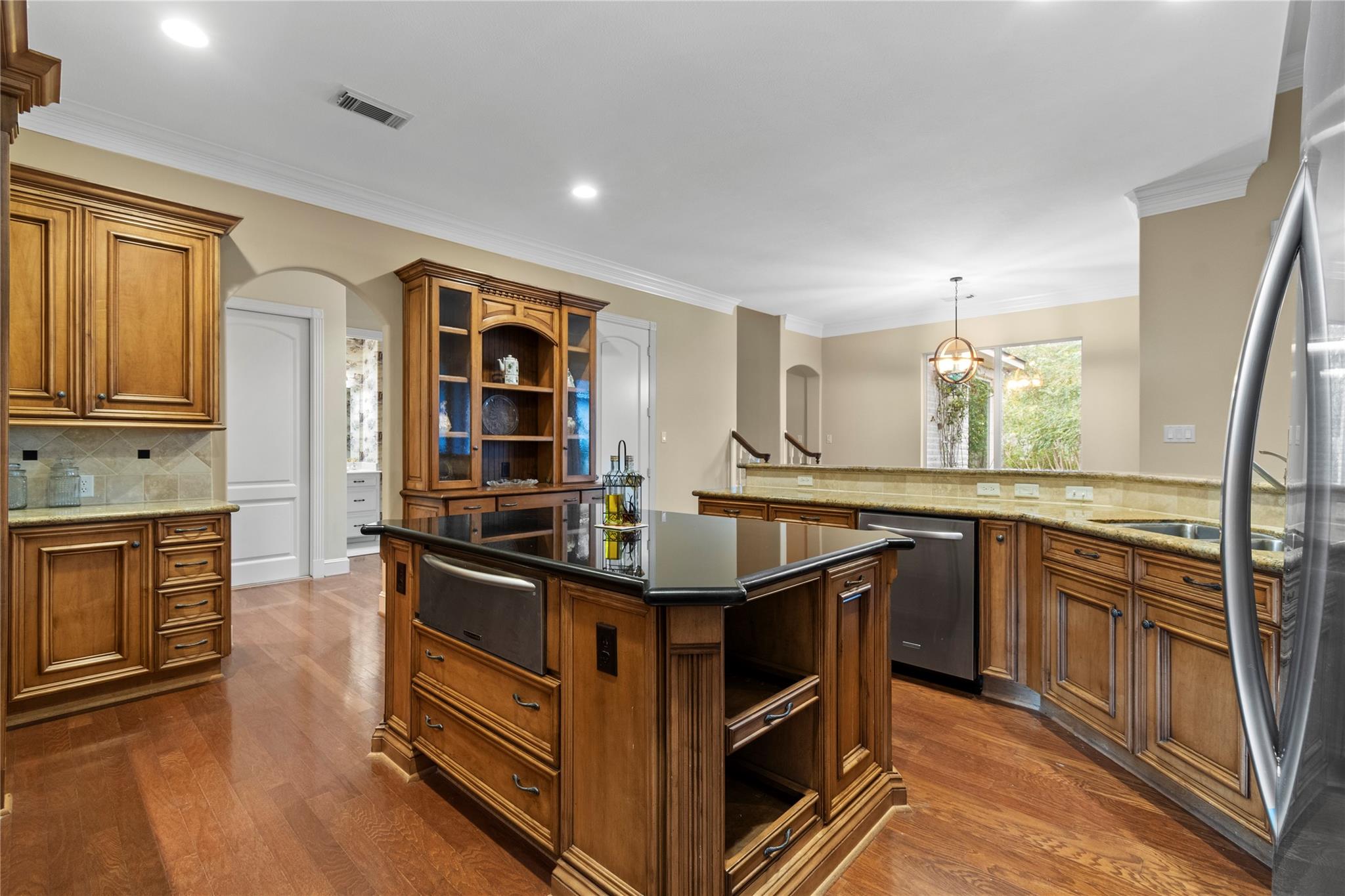 Spring, Texas, 77379, United States, 4 Bedrooms Bedrooms, ,5 BathroomsBathrooms,Residential,For Sale,1992591