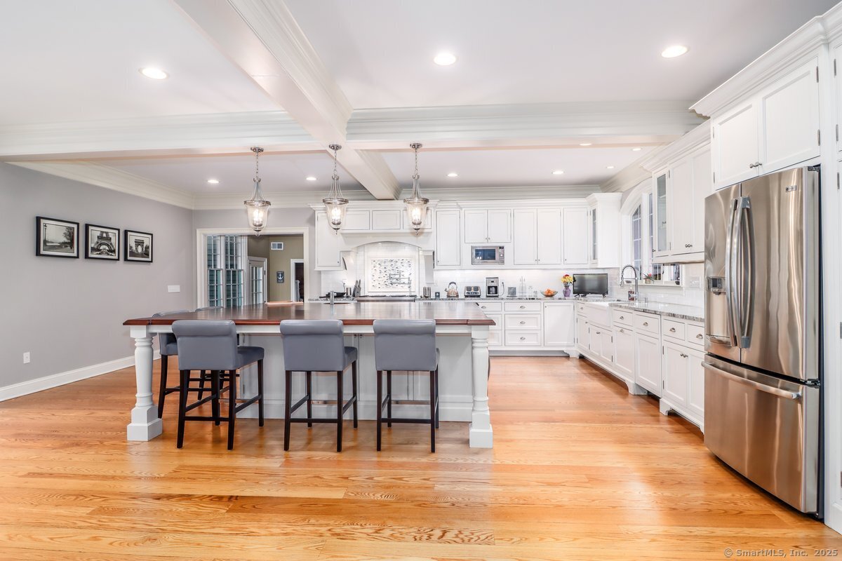 Bridgewater, Connecticut, 06752, United States, 4 Bedrooms Bedrooms, ,6 BathroomsBathrooms,Residential,For Sale,1850308