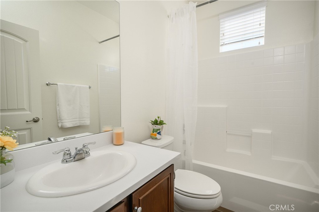 Murrieta, California, 92563, United States, 3 Bedrooms Bedrooms, ,3 BathroomsBathrooms,Residential,For Sale,1942621