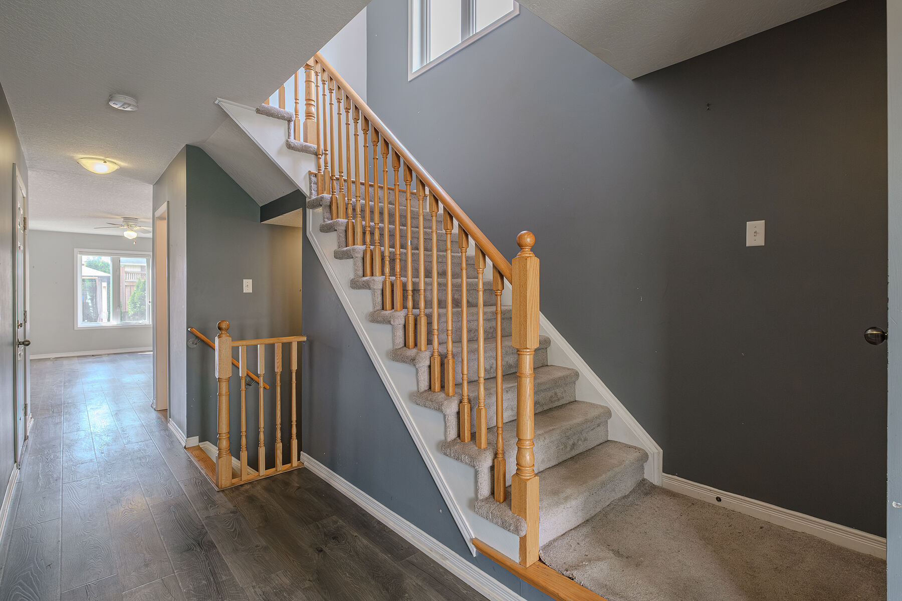  Home in Desirable West Brant - 物件實景